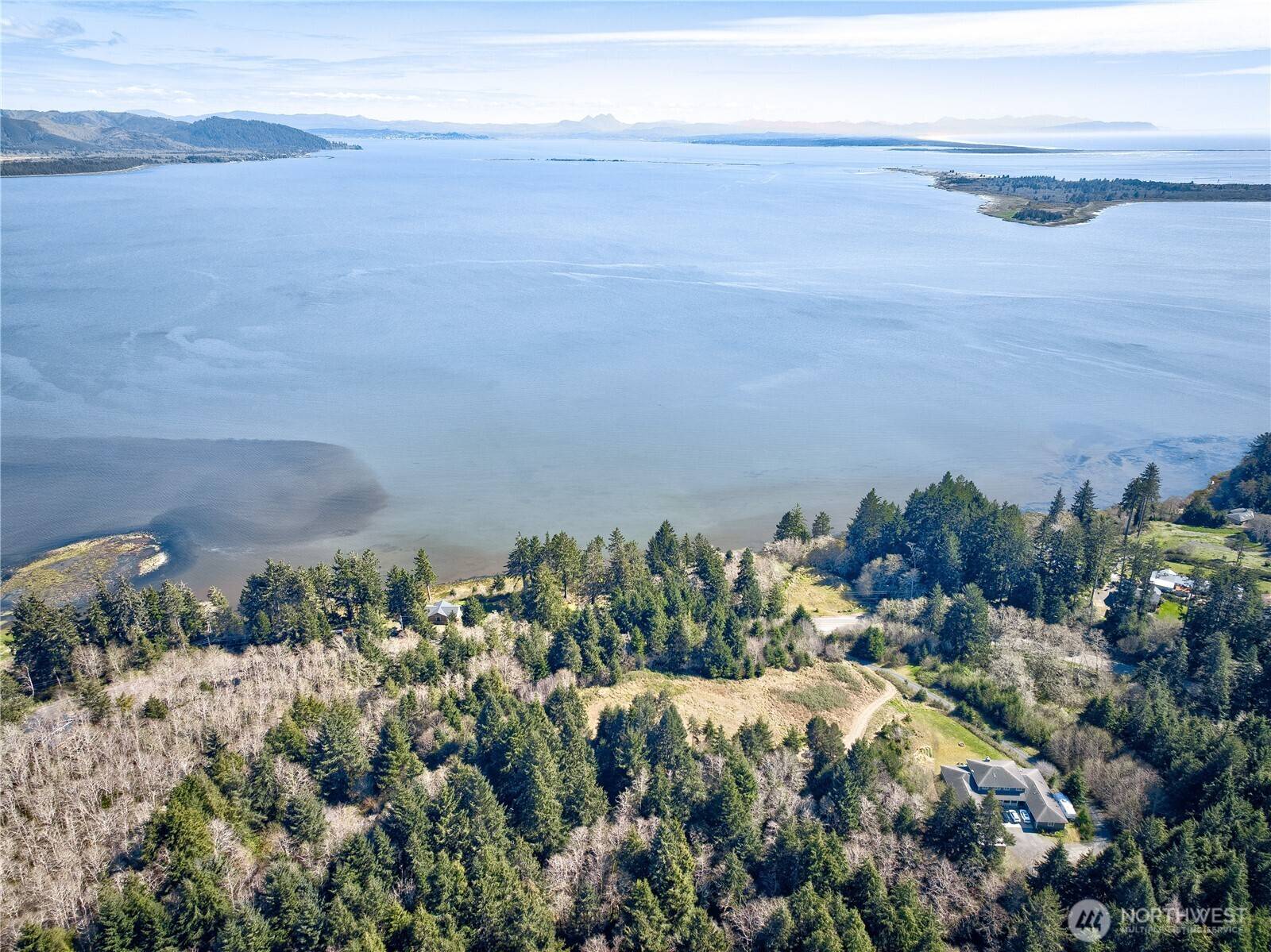 1740 State Route 101, Ilwaco, WA 98624