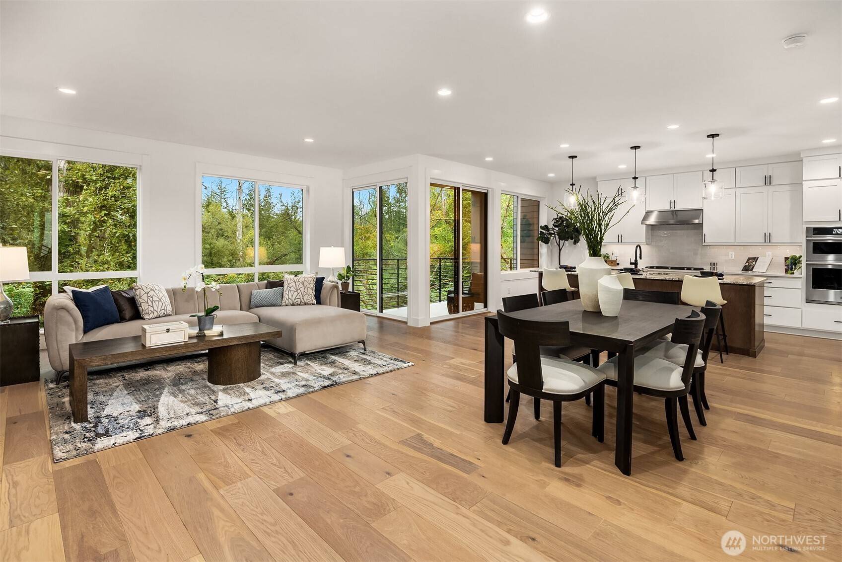 14892 HS#7 NE 2nd CT, Bellevue, WA 98007