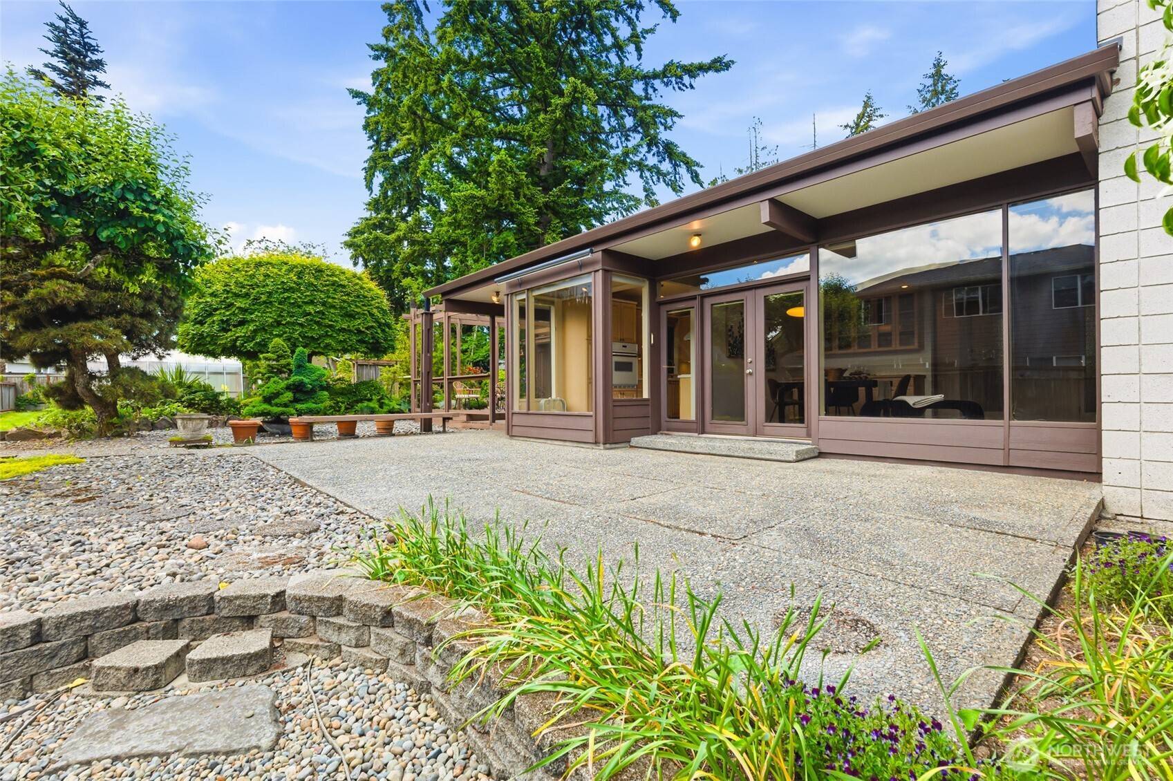 2406 Emerald DR, Milton, WA 98354