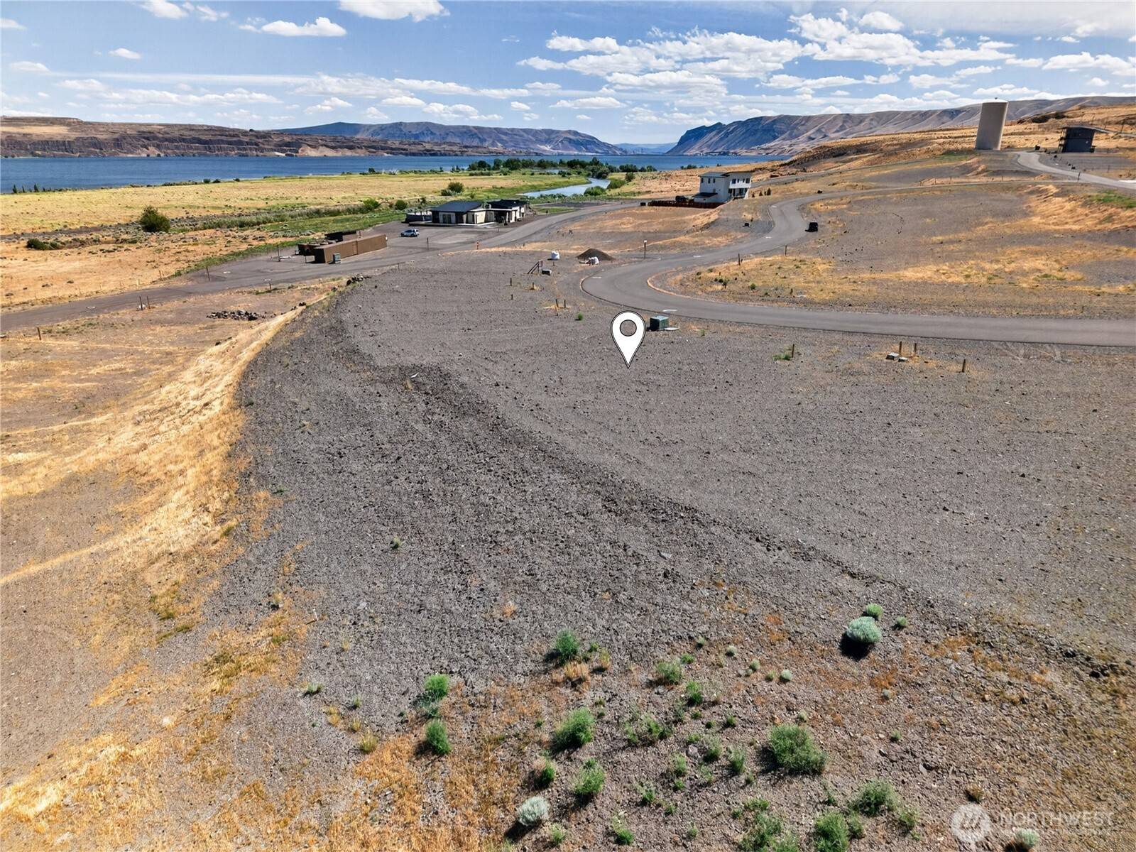 41 Basin Pointe LOOP #98950, Vantage, WA 98926
