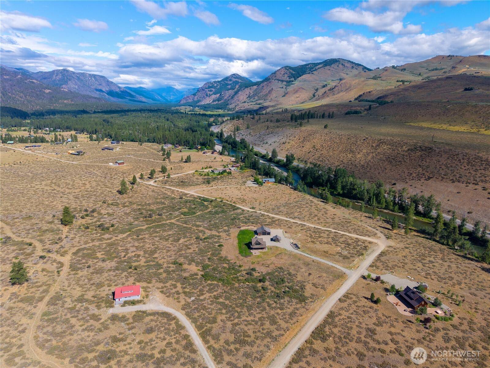 7 Arrowhead RD, Winthrop, WA 98862