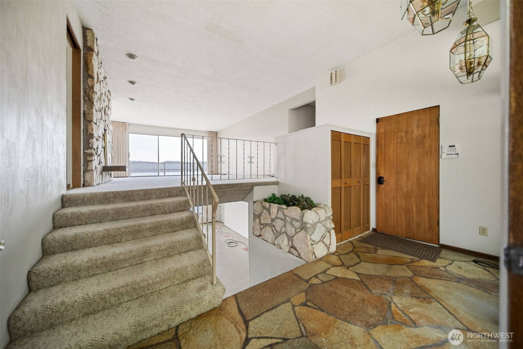 8361 NE North Shore RD, Belfair, WA 98528