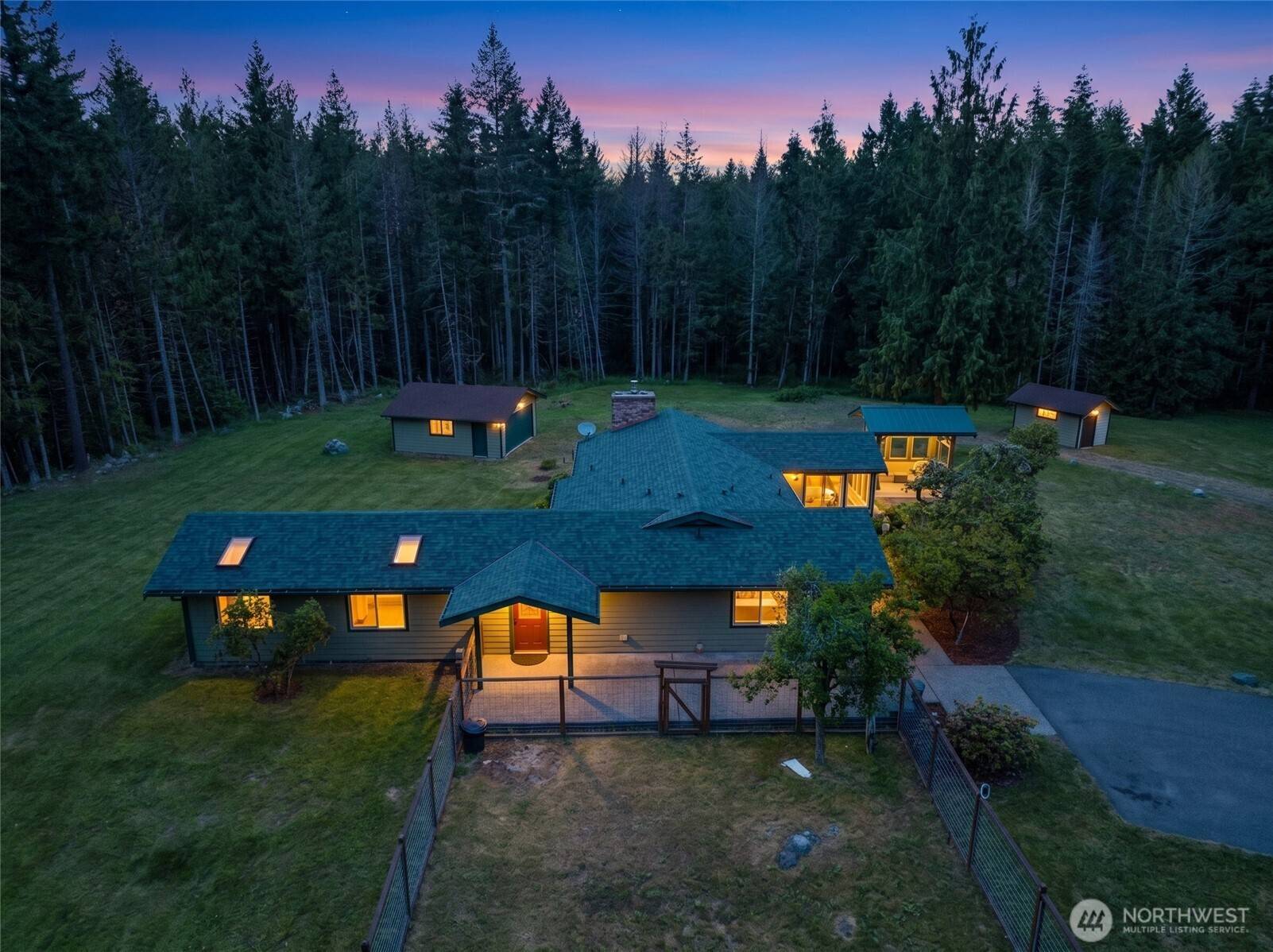 61 Saddle DR, Port Townsend, WA 98368