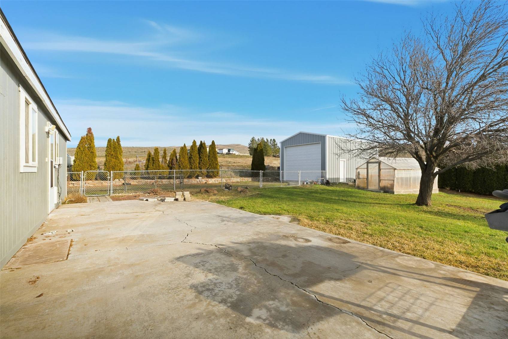 401 CLEMANS VIEW RD, Selah, WA 98942