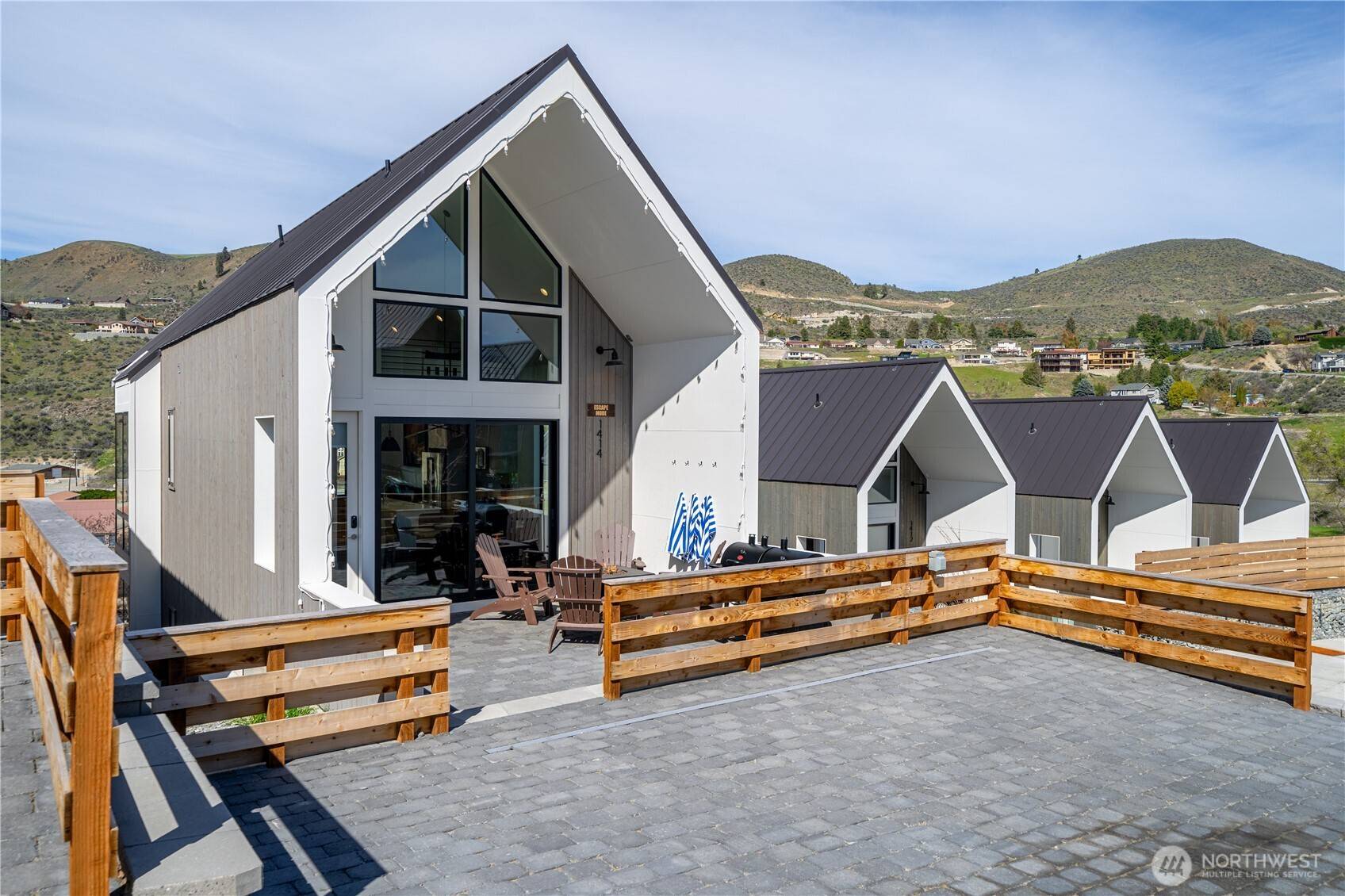1414 Cottage Lane, Chelan, WA 98816