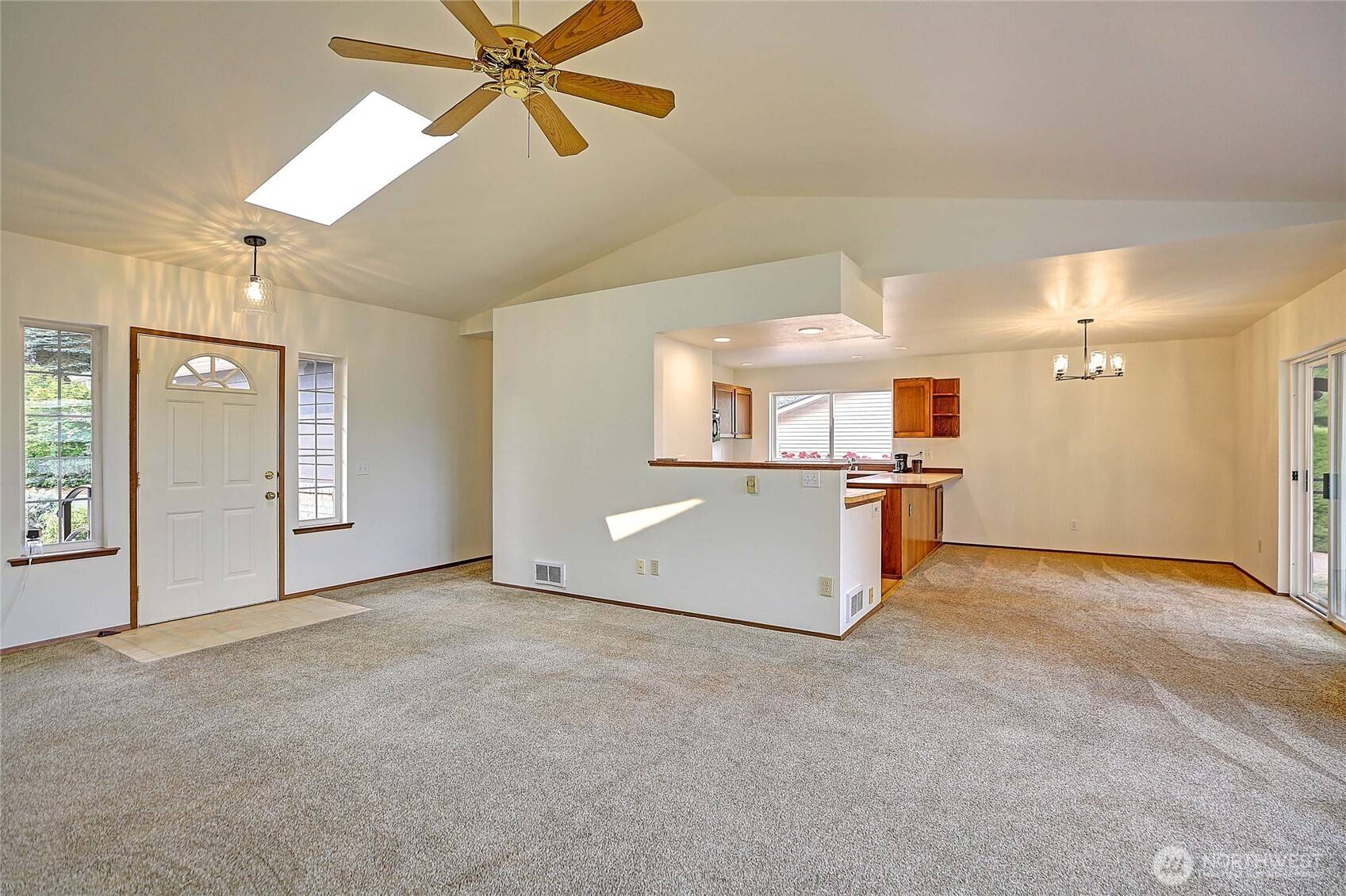 283 Meadow DR, Camano Island, WA 98282