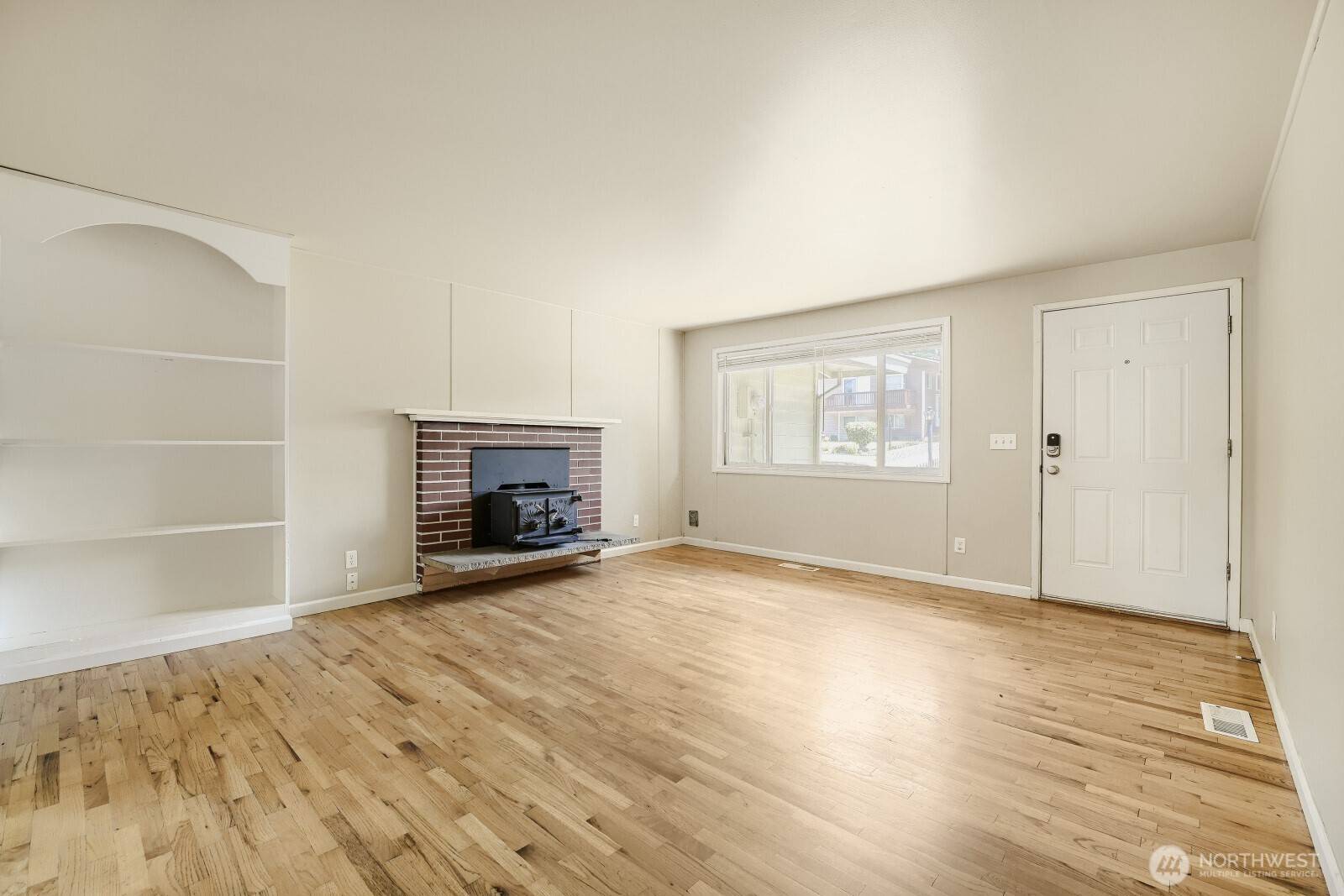 23227 110th PL SE, Kent, WA 98031