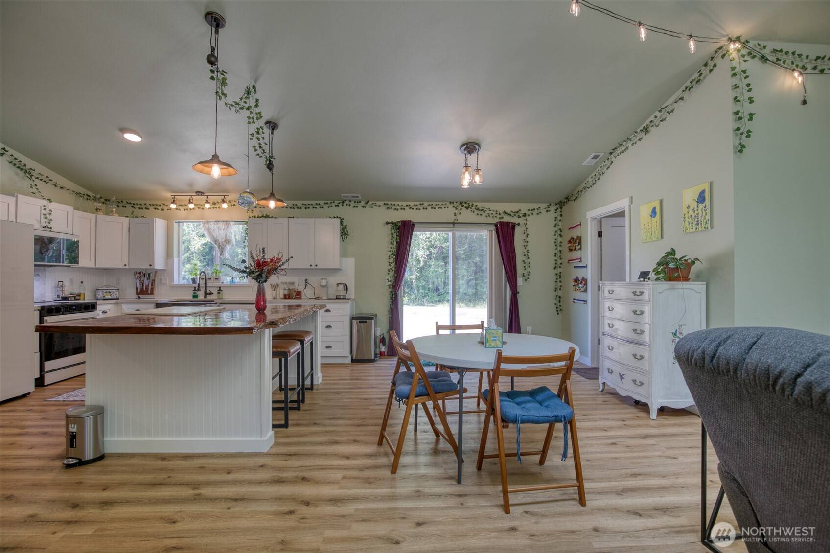 1541 Kirkpatrick RD, Hoquiam, WA 98550