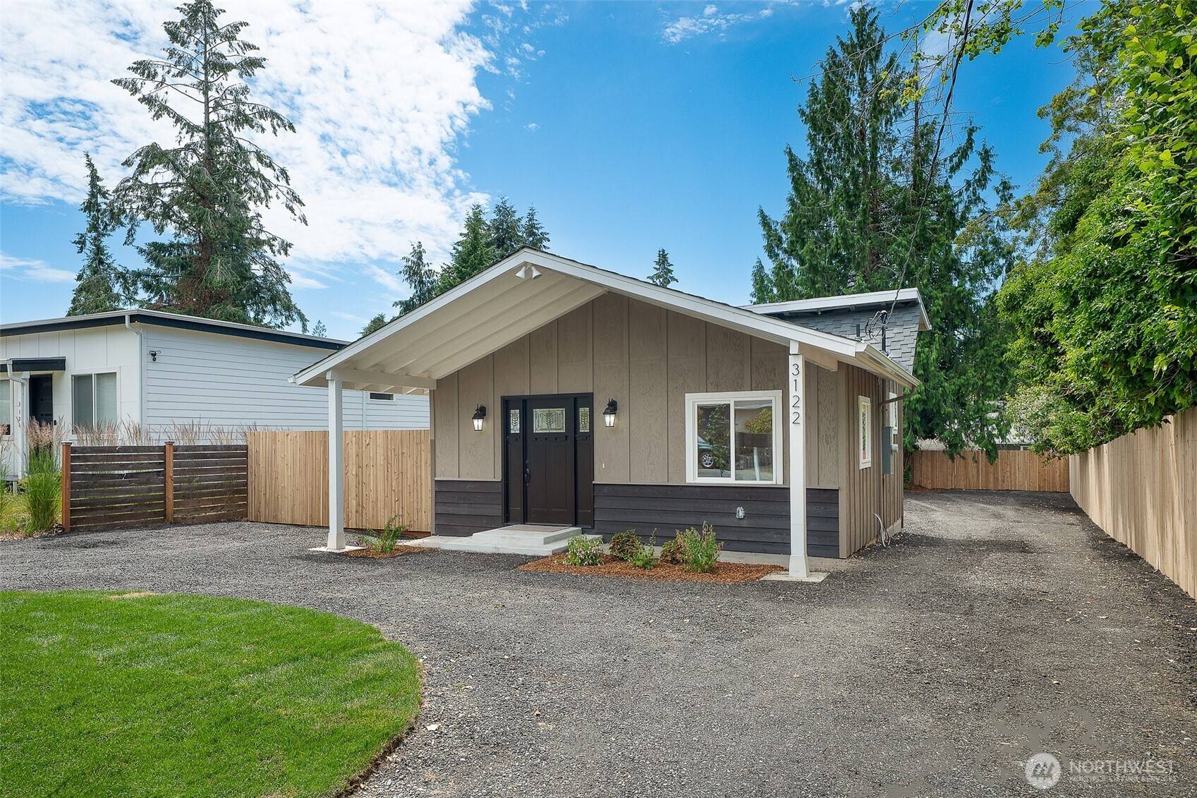 3122 Oas DR W, University Place, WA 98466