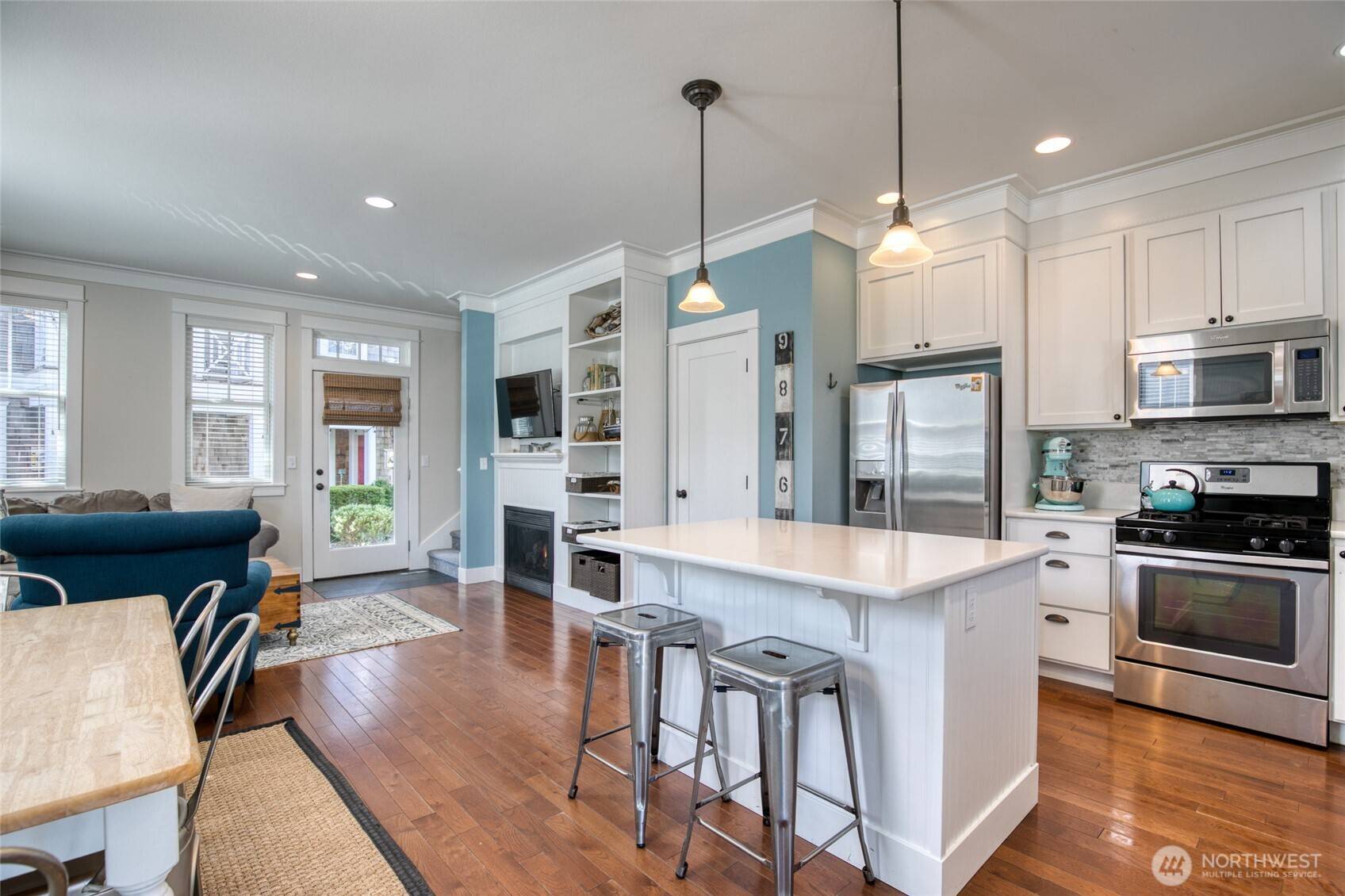 38 W Myrtle LN, Pacific Beach, WA 98571