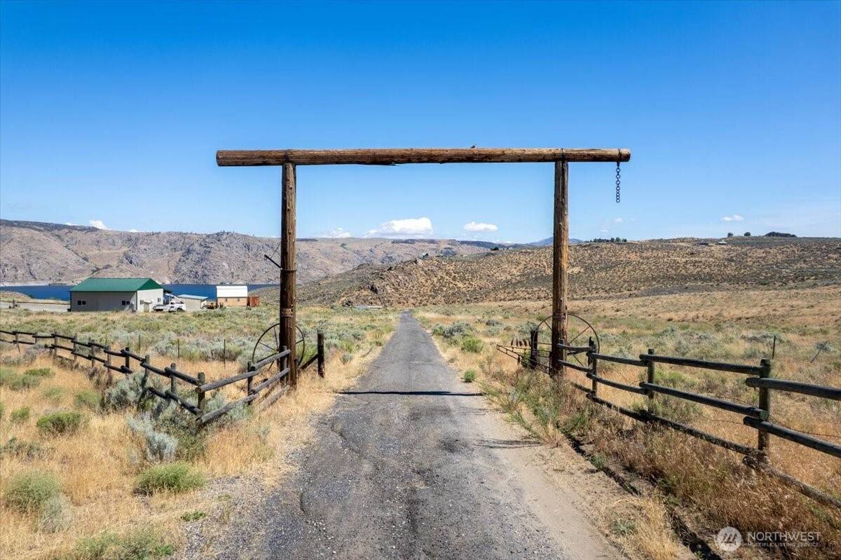 44495 SR 174 N, Grand Coulee, WA 99133