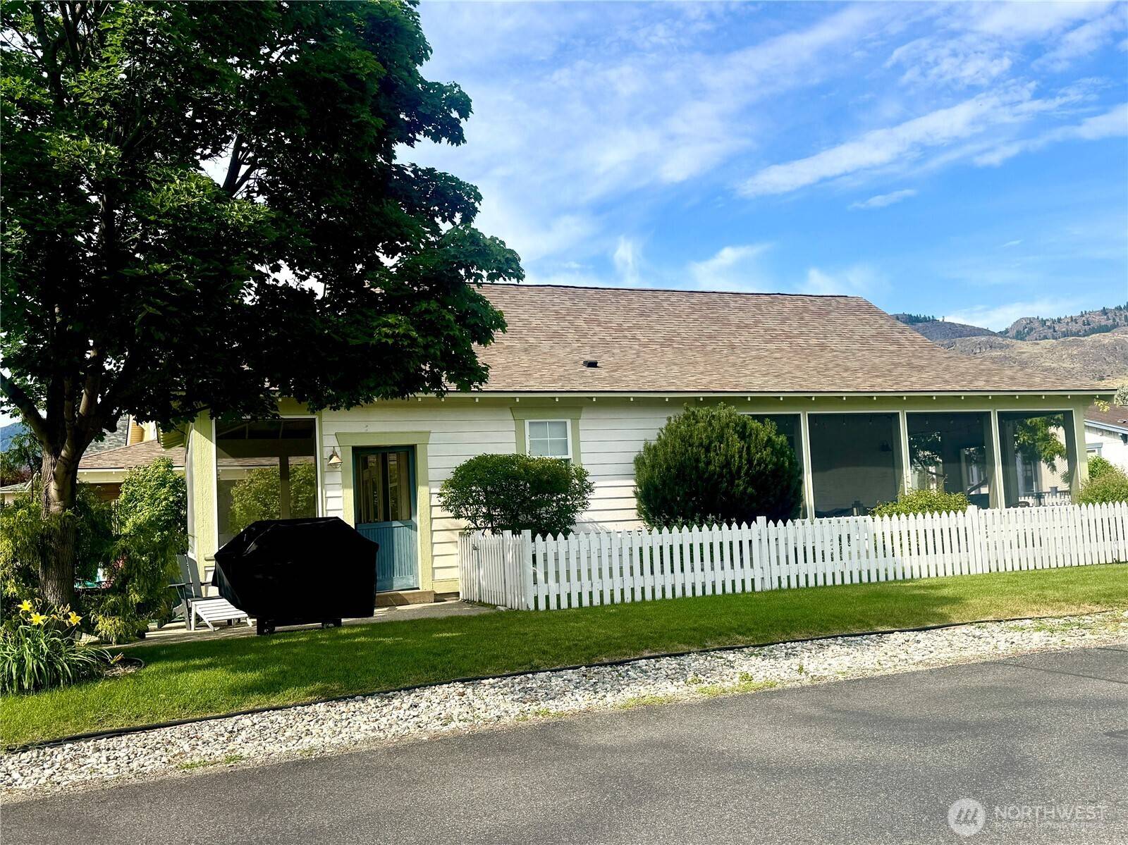 101 Timbuktu LN, Oroville, WA 98844