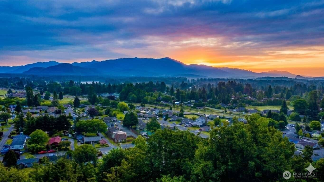 788 Overlook LN, Burlington, WA 98233