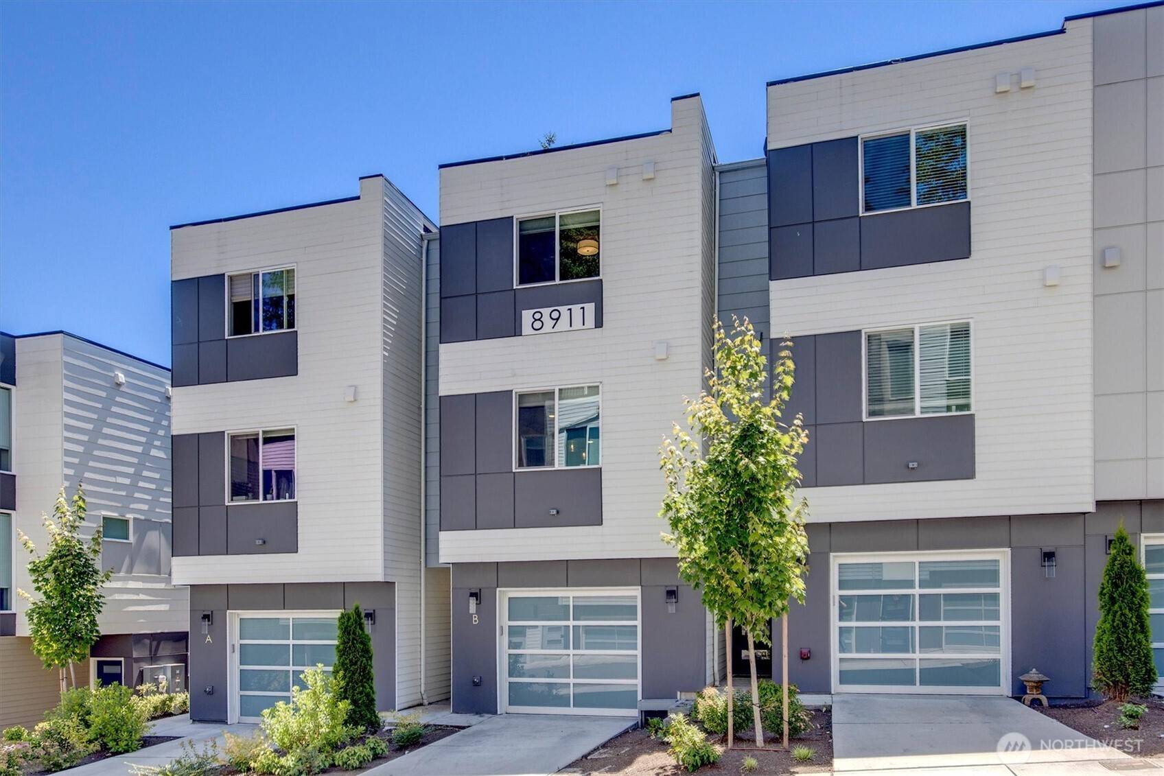 8911 NE 173rd PL #B, Bothell, WA 98011