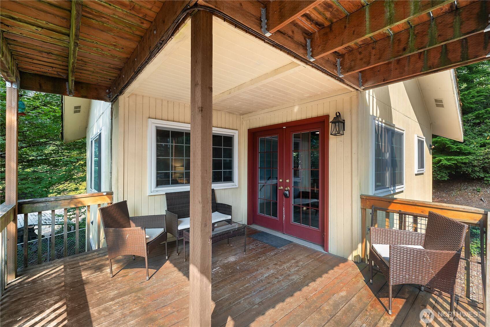 221 N Trail Head LOOP, Lilliwaup, WA 98555