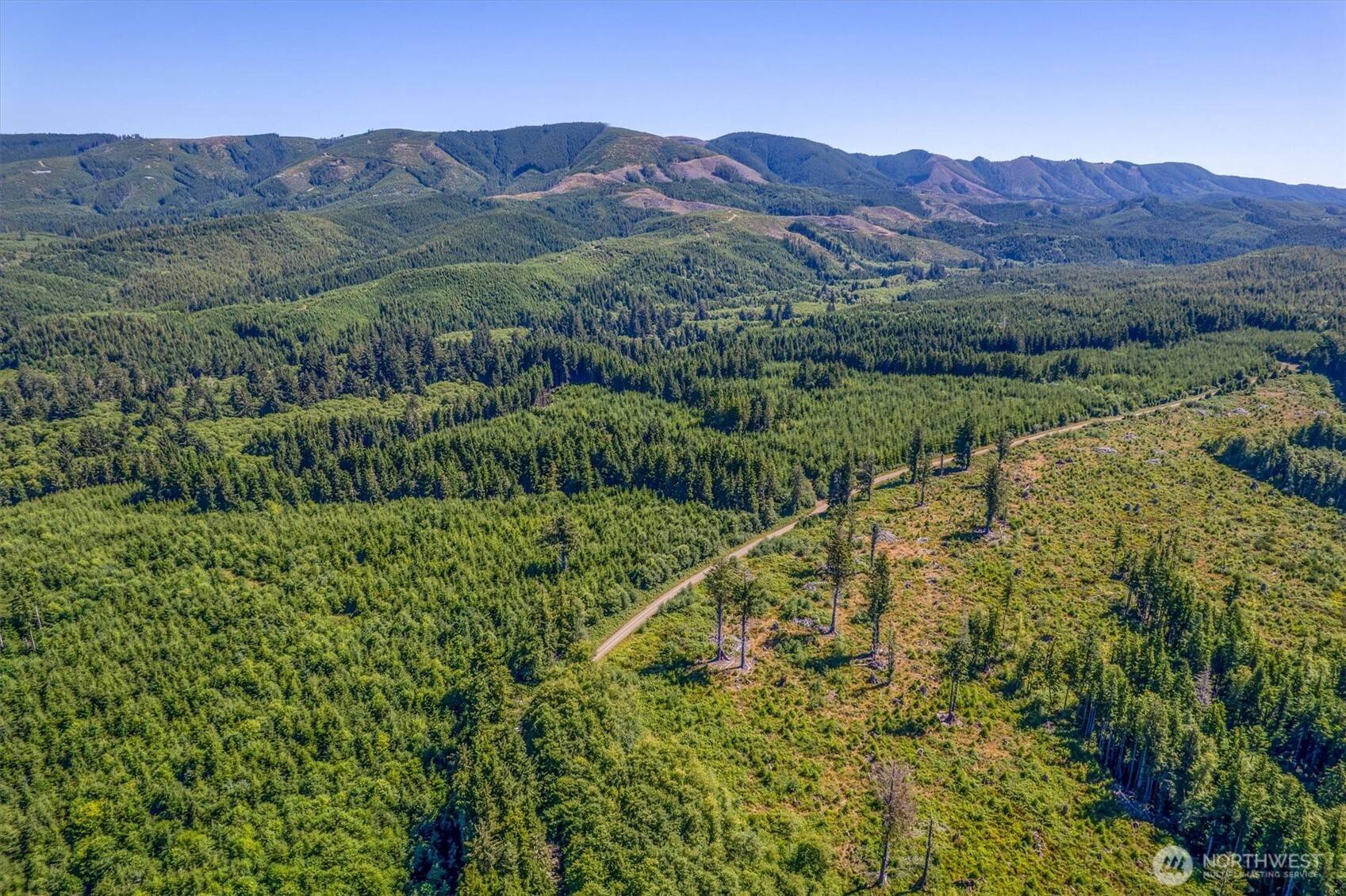 2 E Walberg RD, Chinook, WA 98614