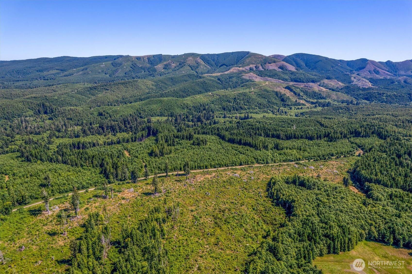 2 E Walberg RD, Chinook, WA 98614