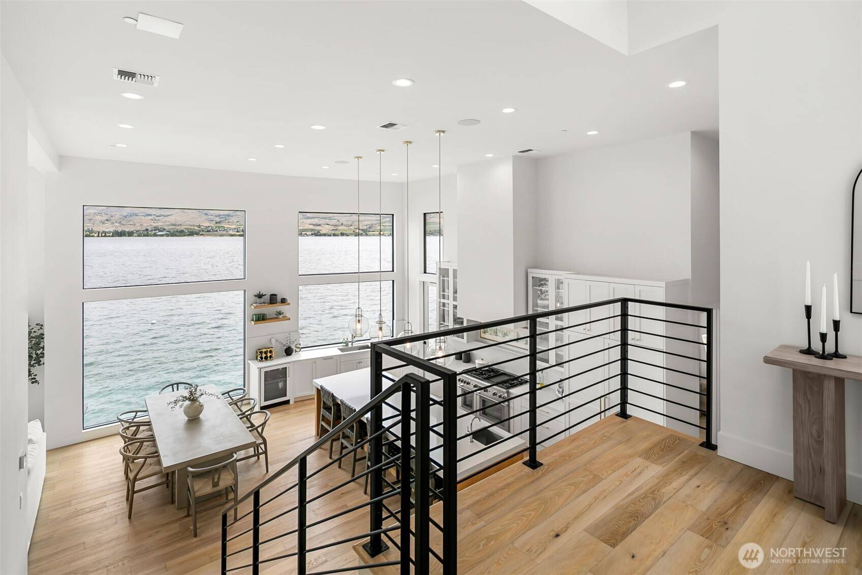 3212 S Lakeshore RD, Chelan, WA 98816