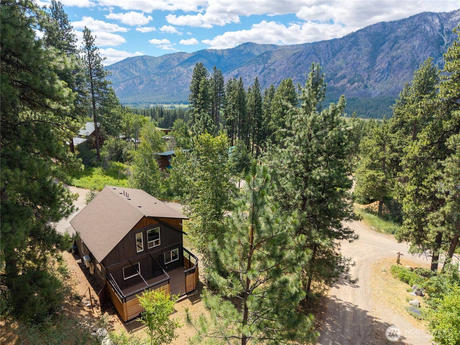 32 Crabapple RD, Winthrop, WA 98862