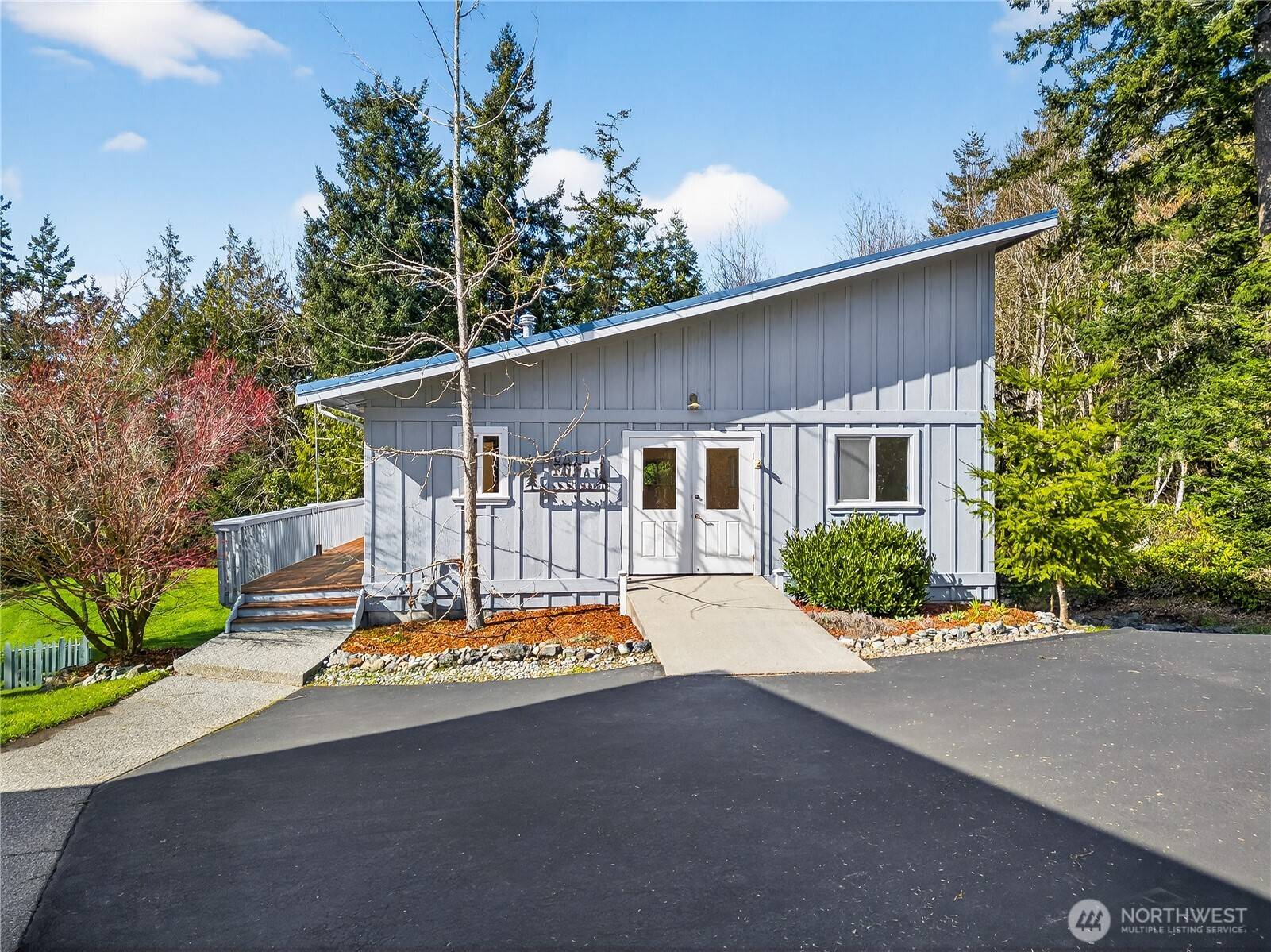 8651 Turners Bay PL, Anacortes, WA 98221