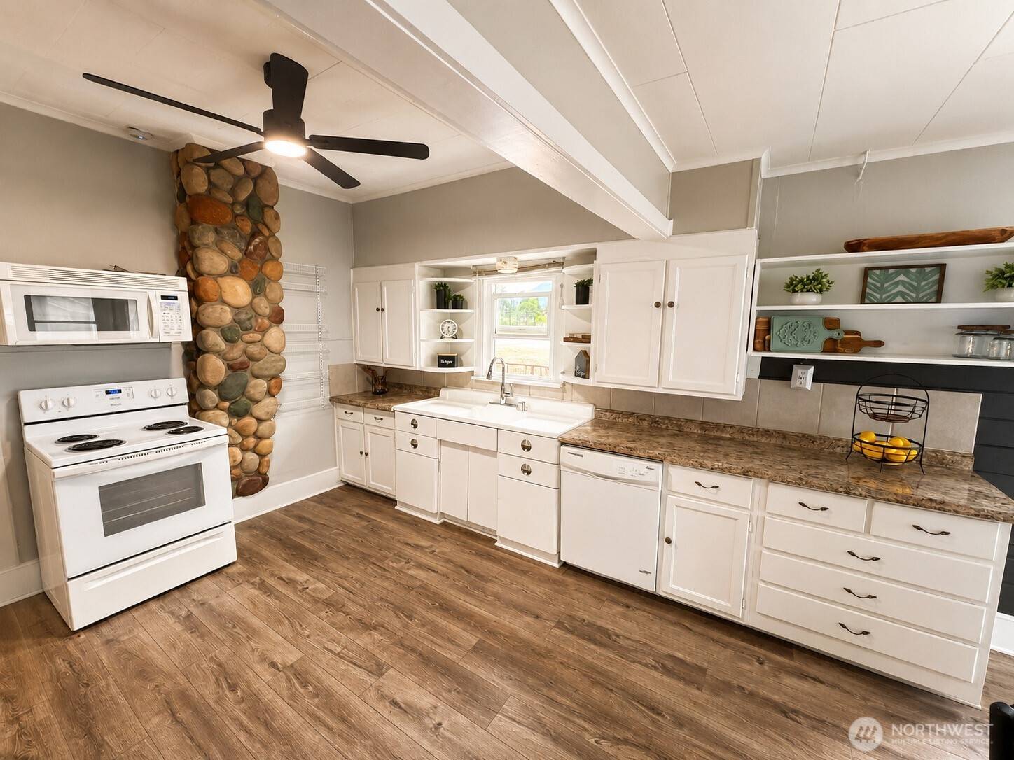 825 Givens AVE, Darrington, WA 98241