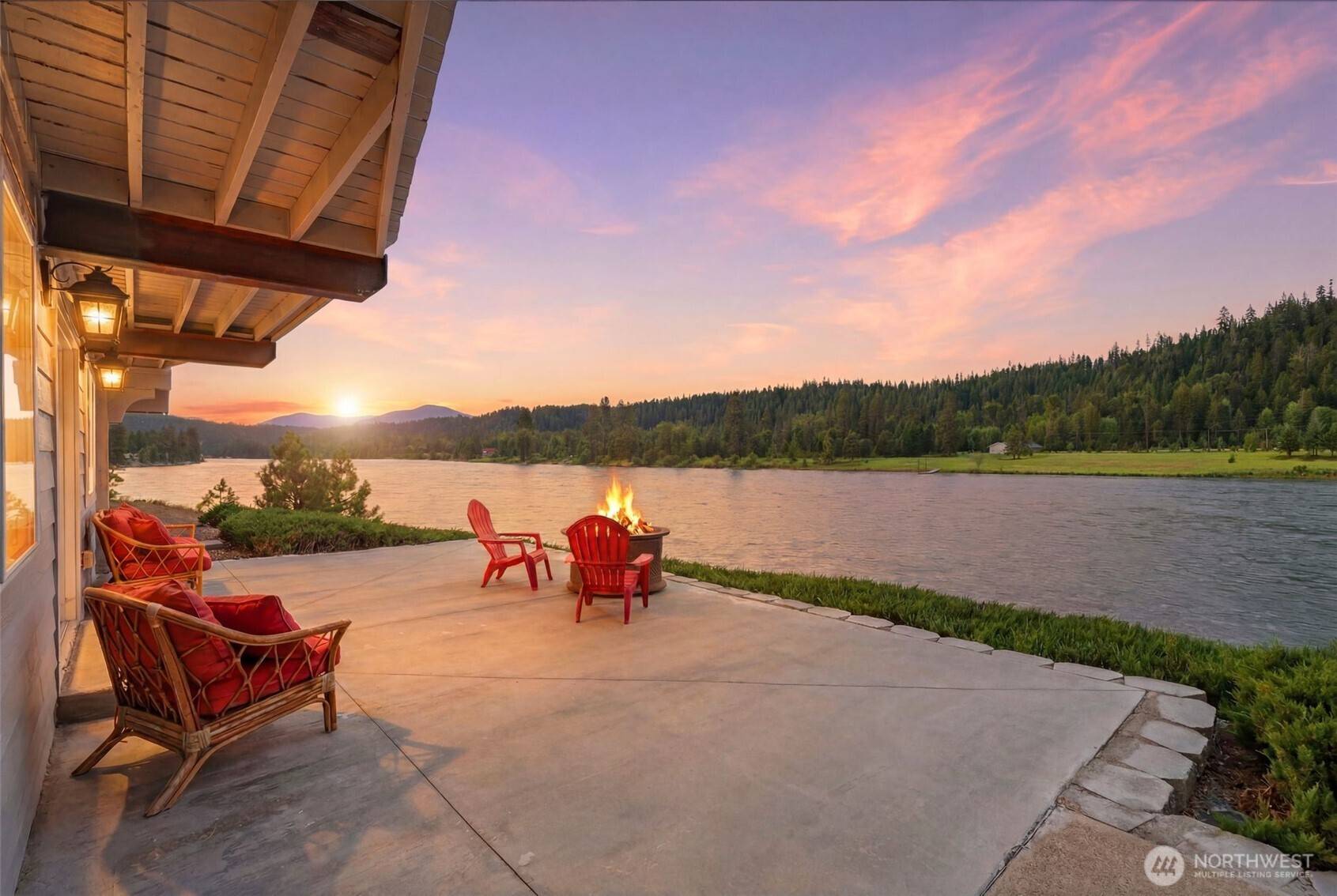 128 S River Rd, Cusick, WA 99119