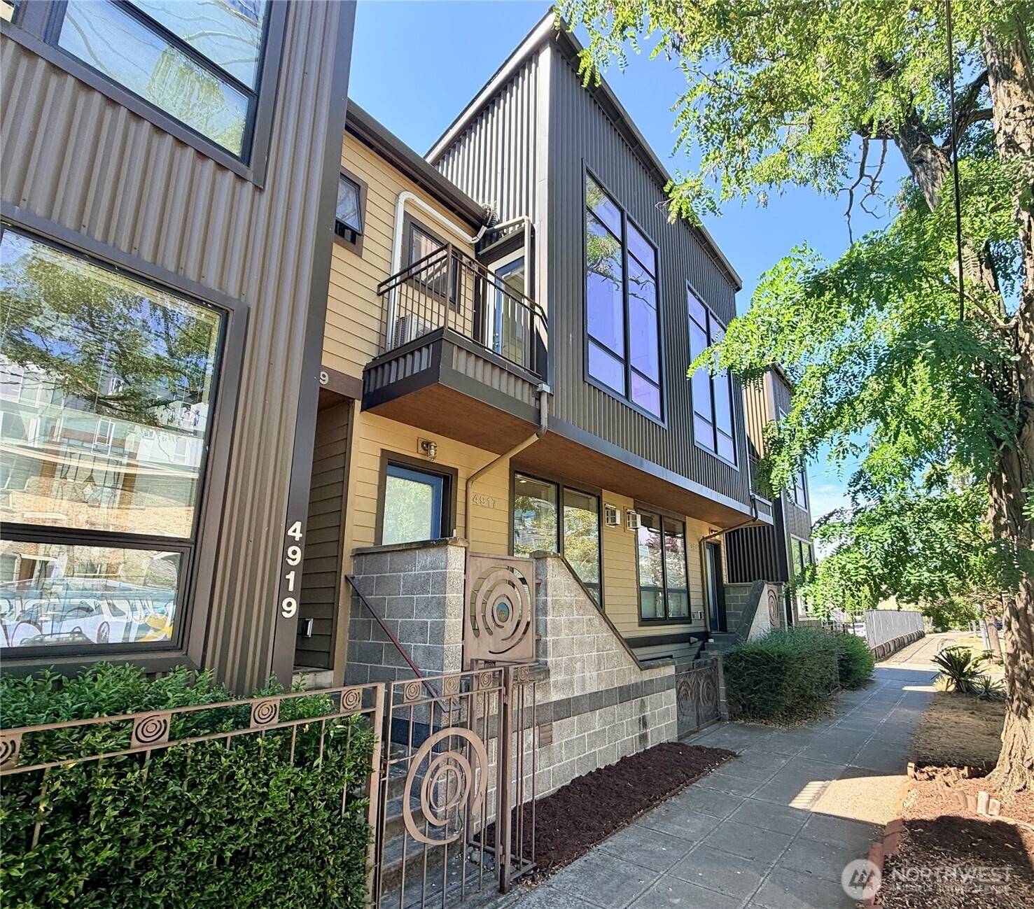 4917 39th AVE S, Seattle, WA 98118