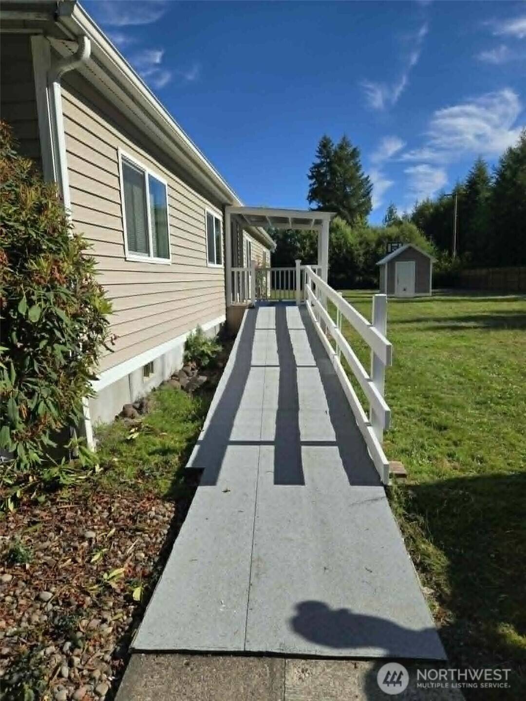 141 Oyler RD, Ethel, WA 98542