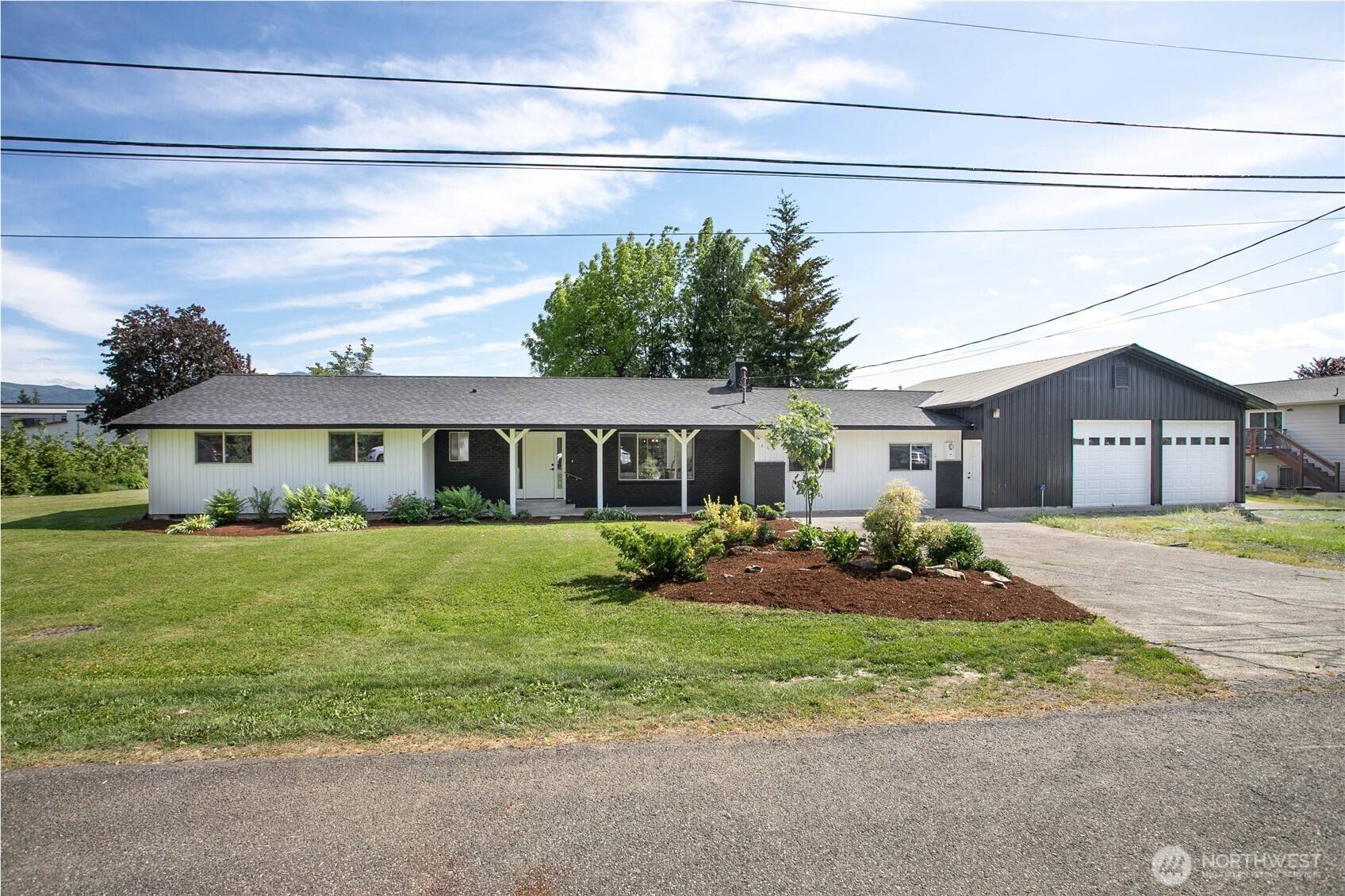 319 Vancouver ST, Sumas, WA 98295