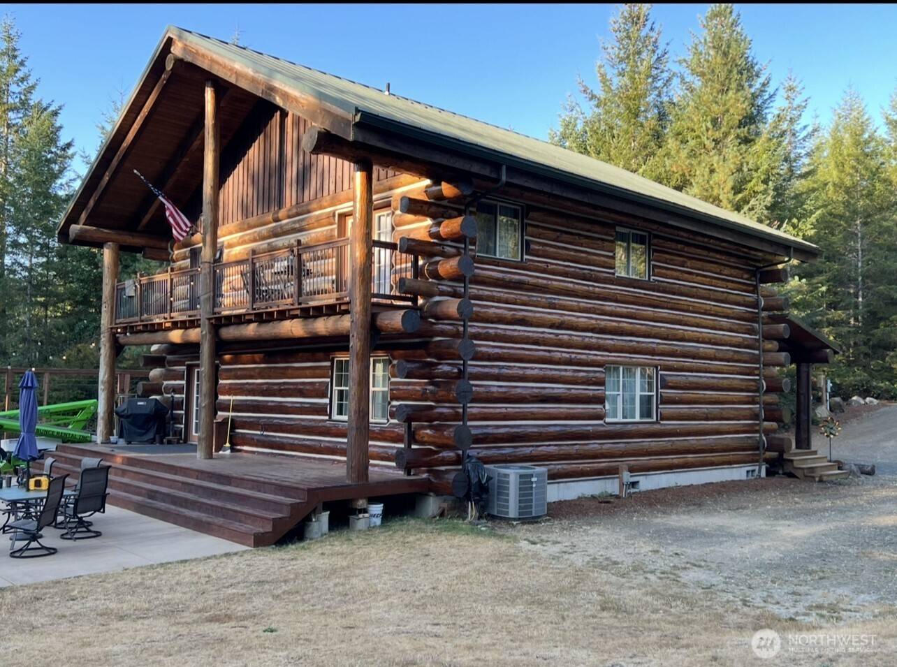 40 E Seahawks WAY, Belfair, WA 98528