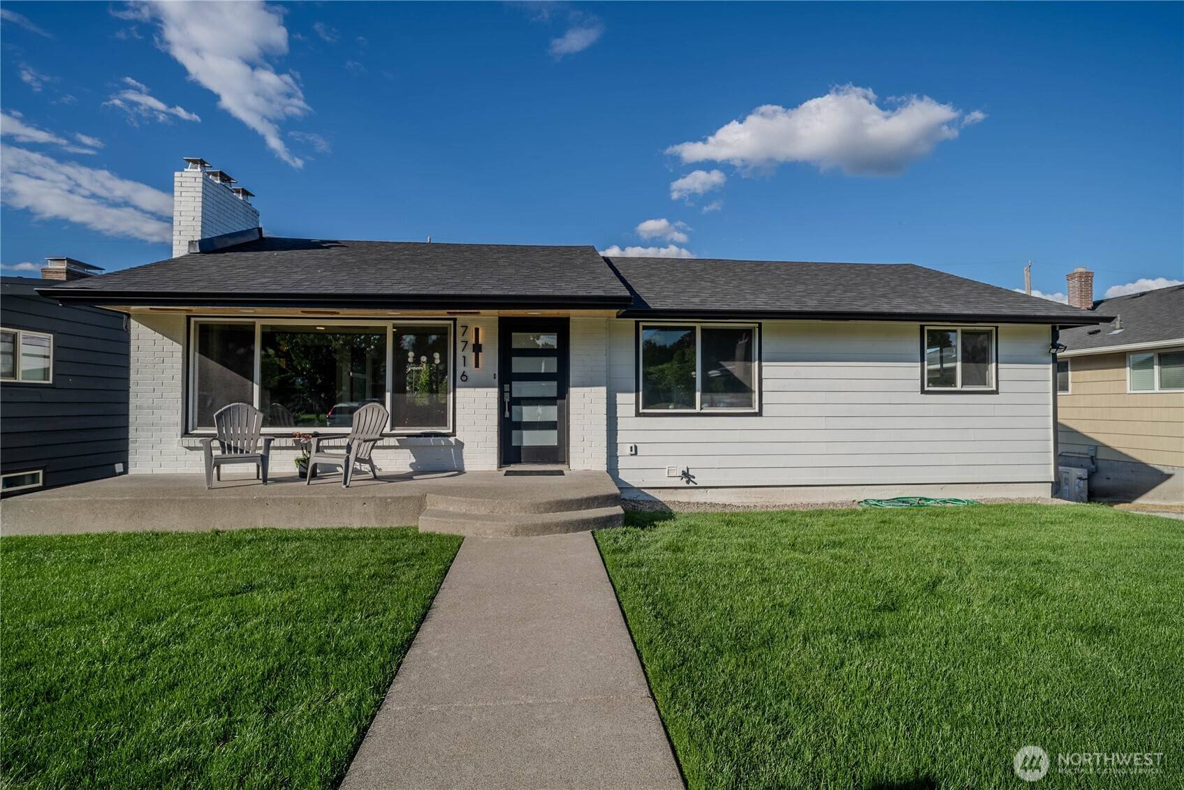 7716 S Mission DR, Seattle, WA 98178