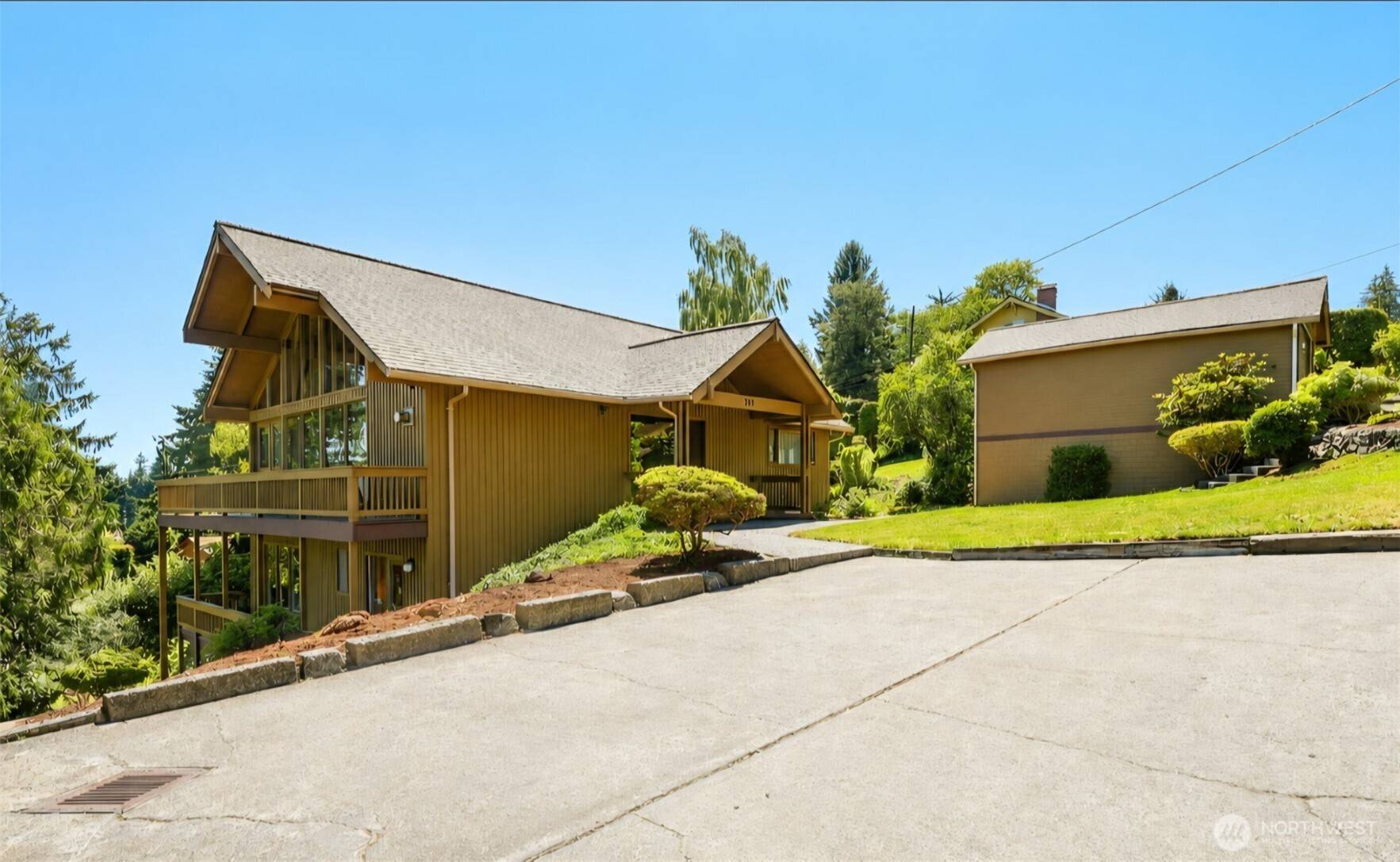 737 8th AVE, Aberdeen, WA 98520