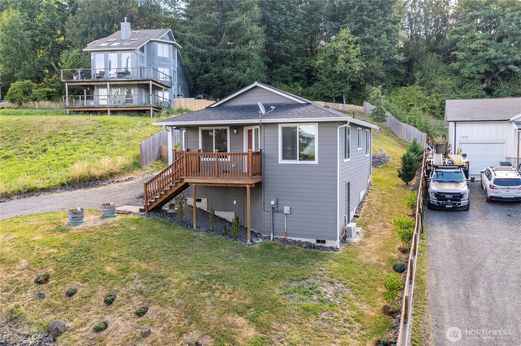 1009 Taylor RD, Kalama, WA 98625