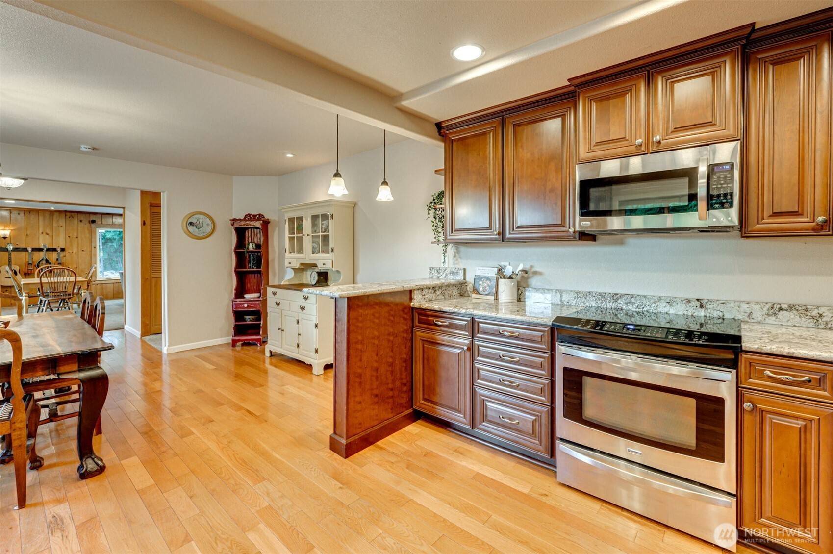 407 N Dubois RD, Ariel, WA 98603