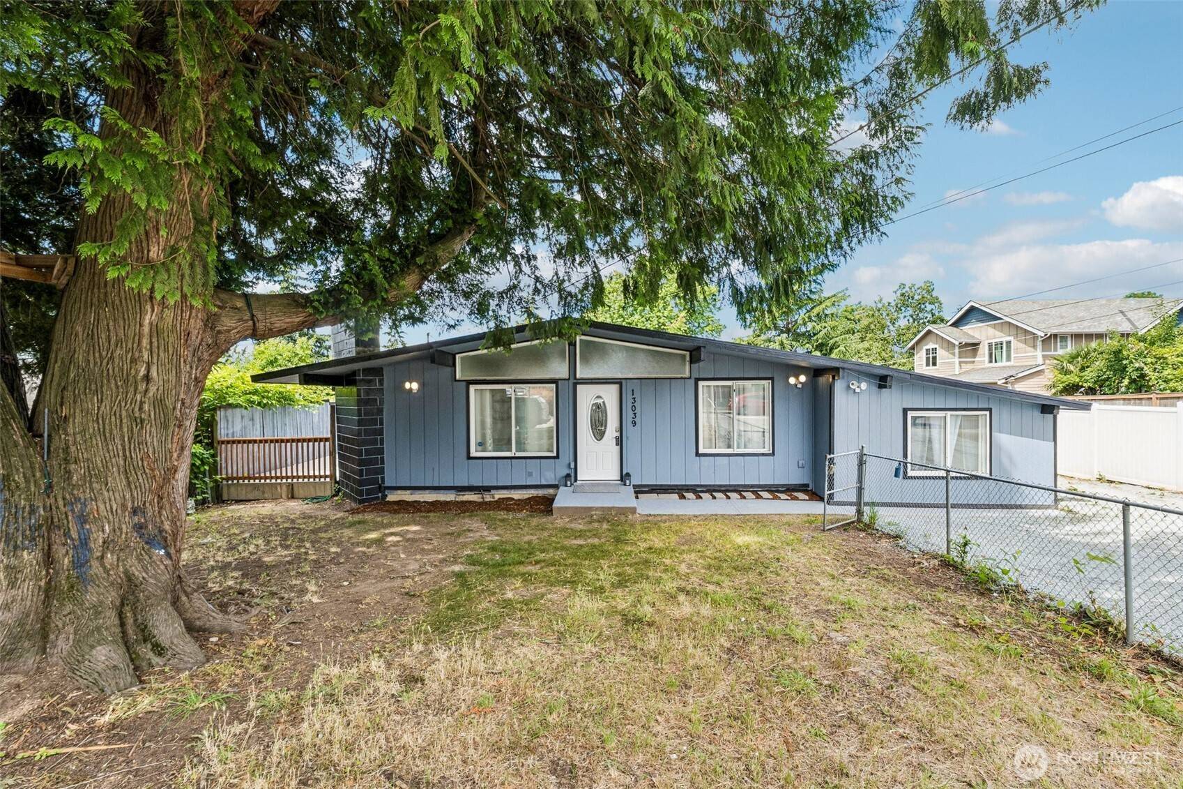 13039 24th AVE S, Seattle, WA 98168