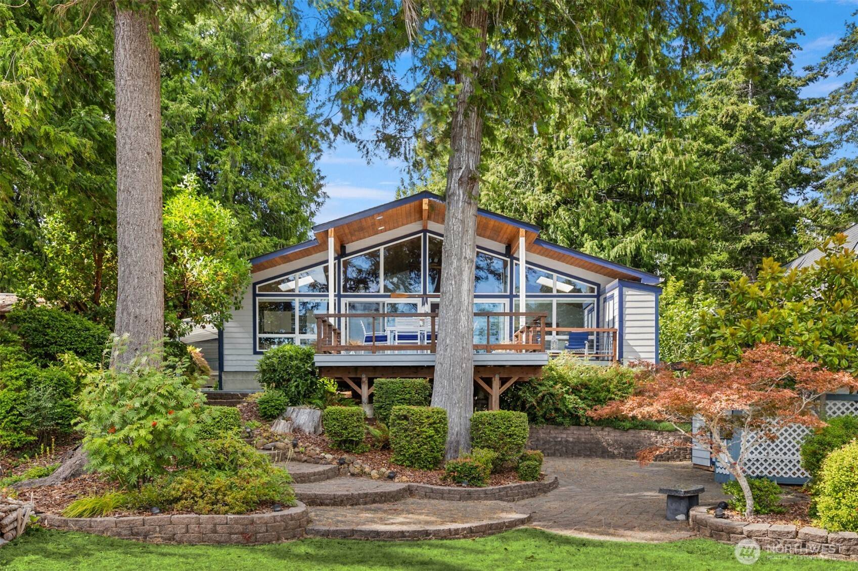 250 N Webster LN, Lilliwaup, WA 98555