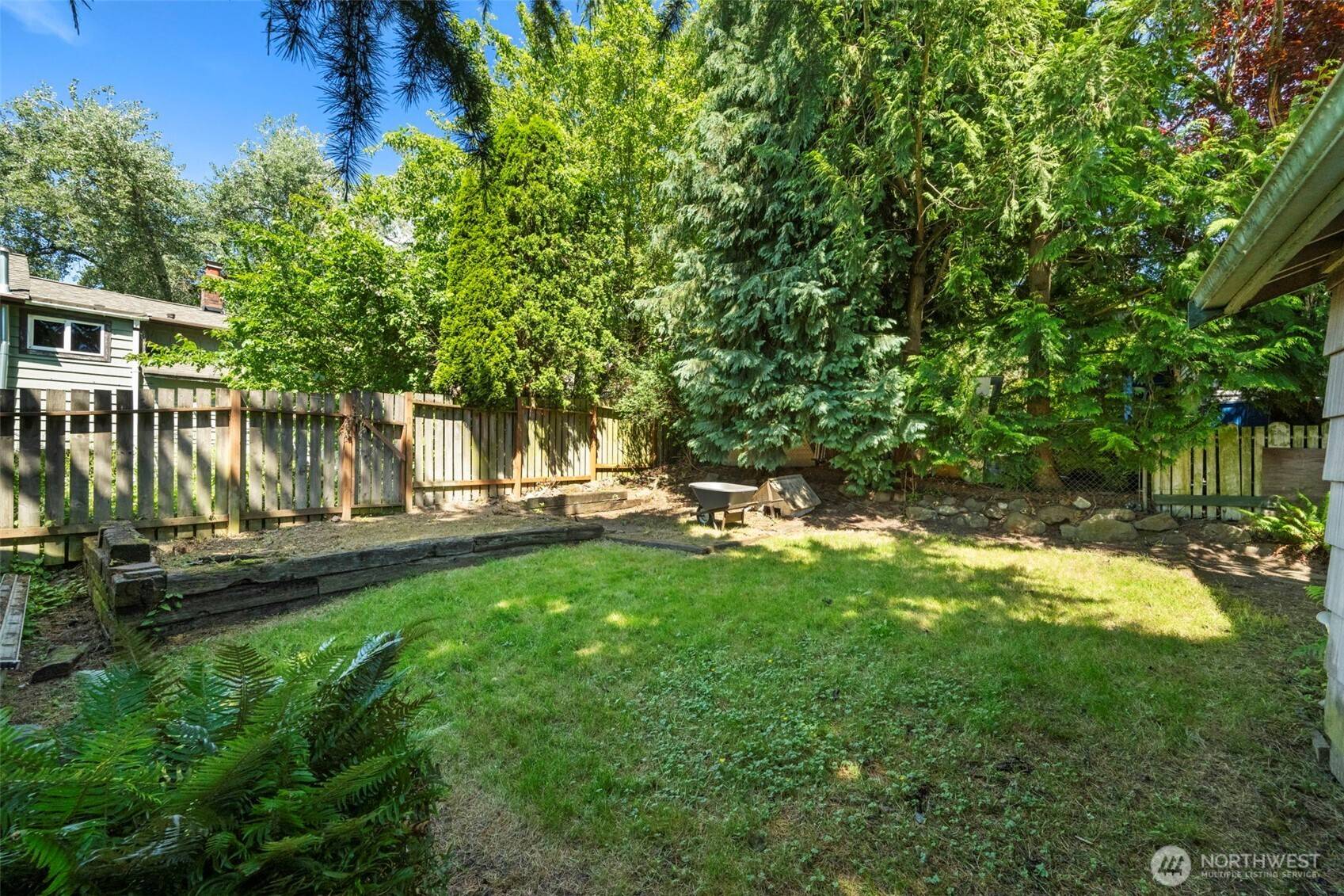 122 NW 103rd ST, Seattle, WA 98177