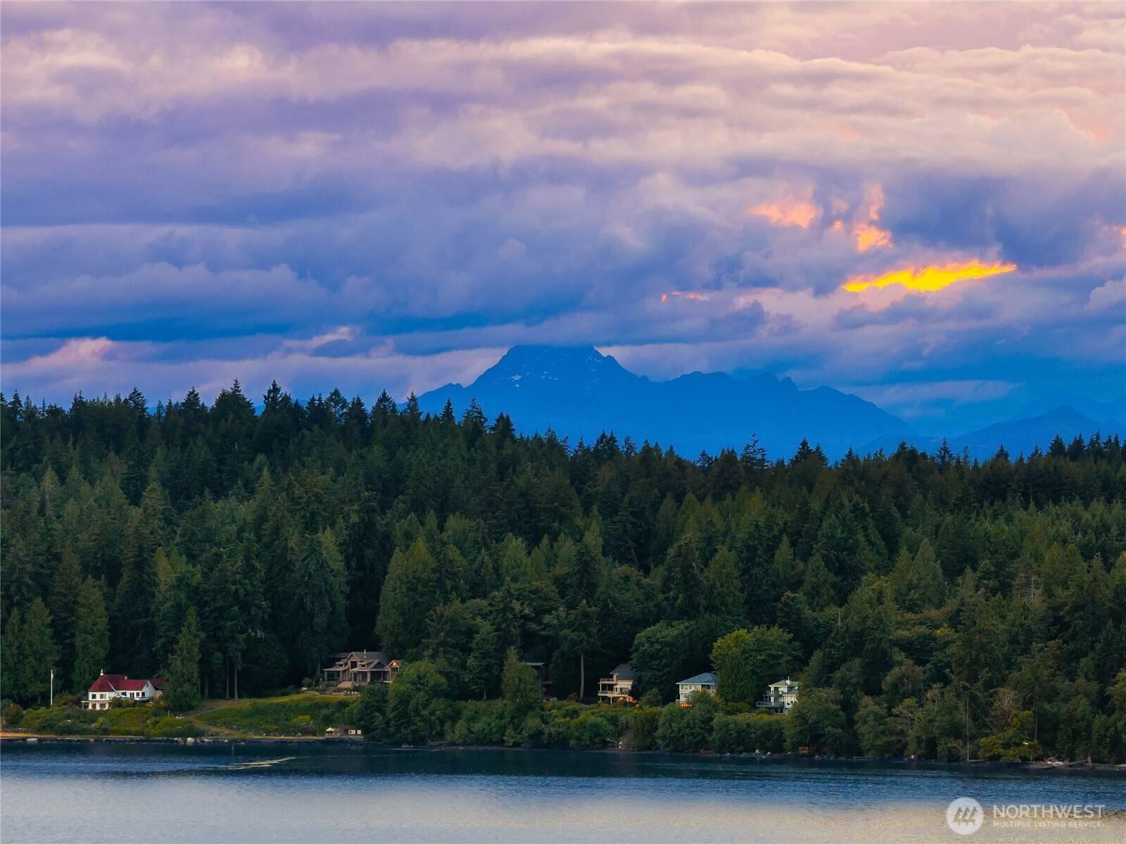 6400 NE Agate Beach LN, Bainbridge Island, WA 98110