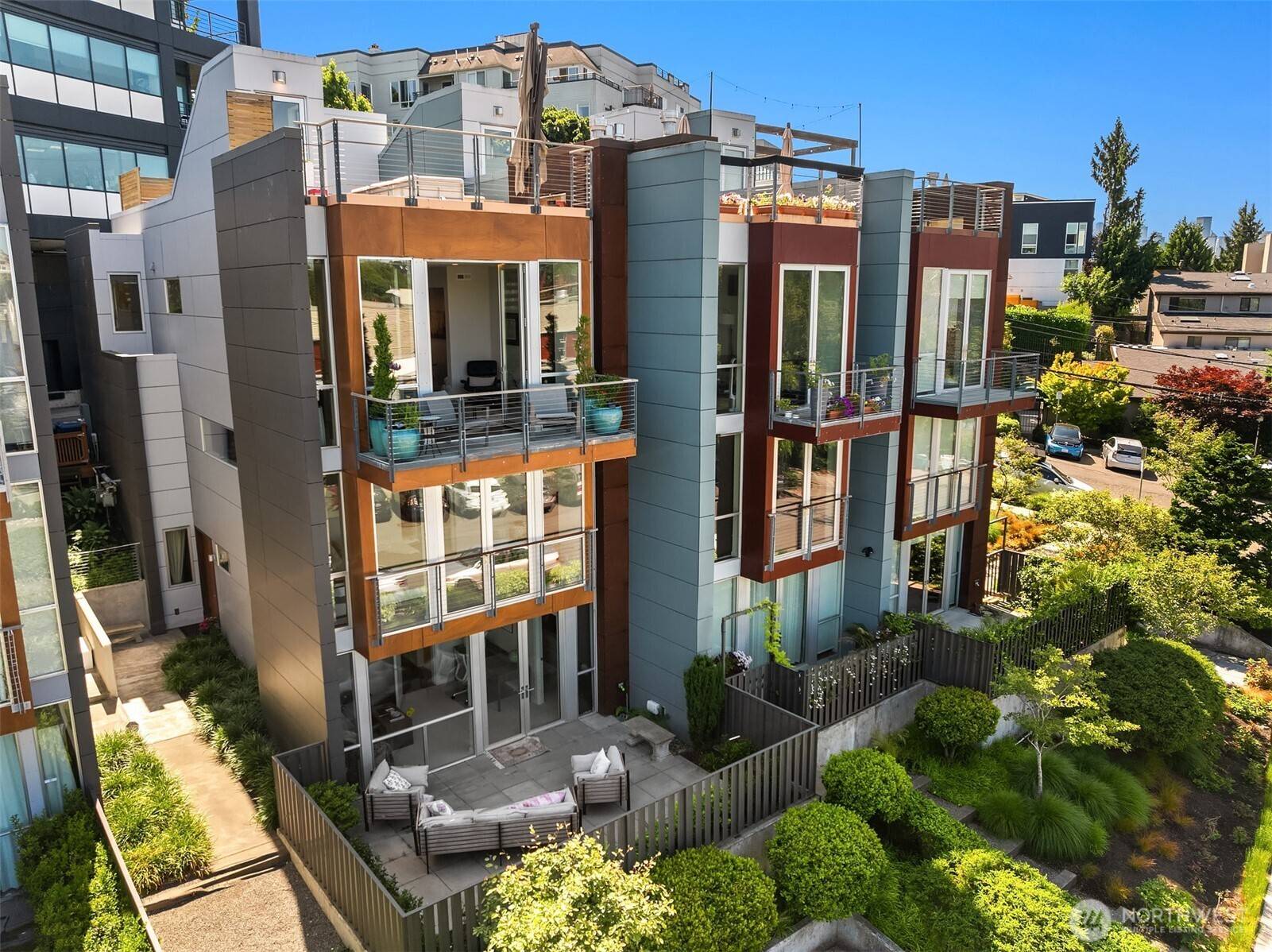 2804 Fairview AVE E, Seattle, WA 98102