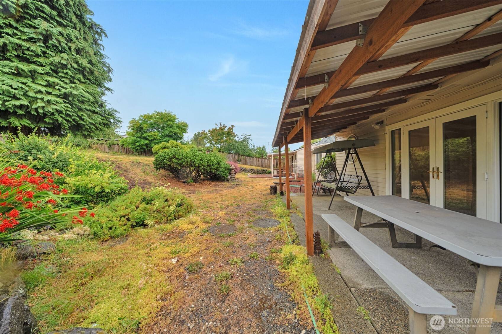 3811 S 239th ST, Kent, WA 98032
