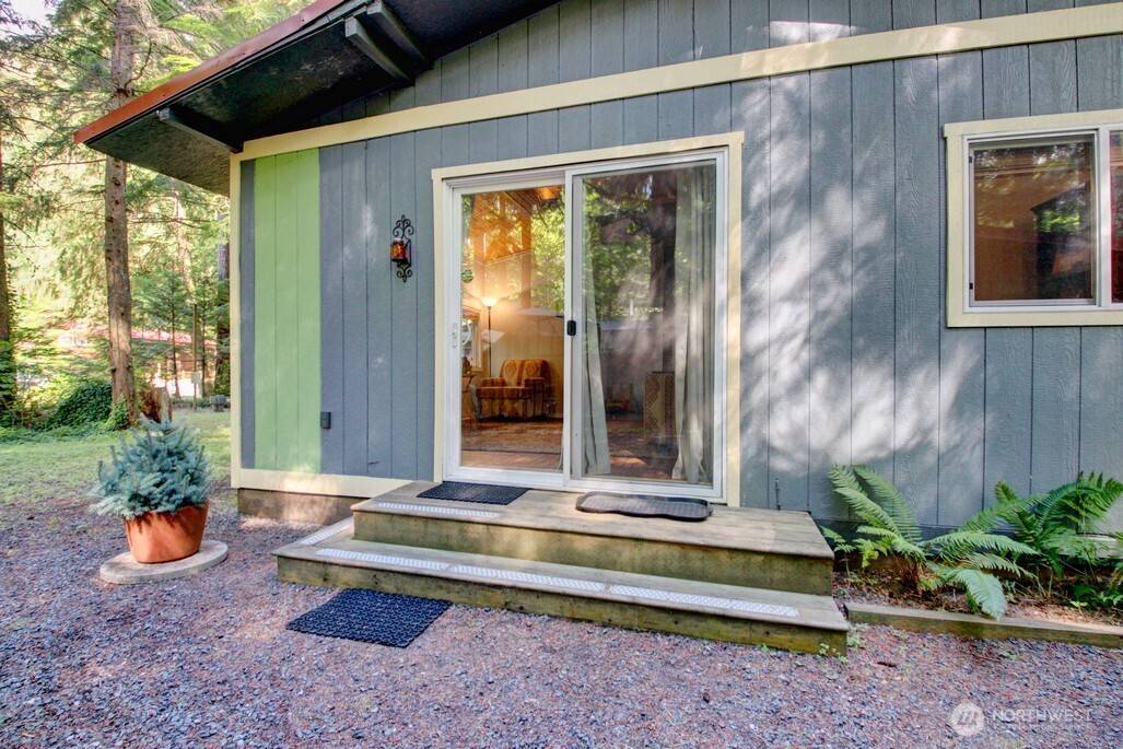 1120 Alder LN, Maple Falls, WA 98266