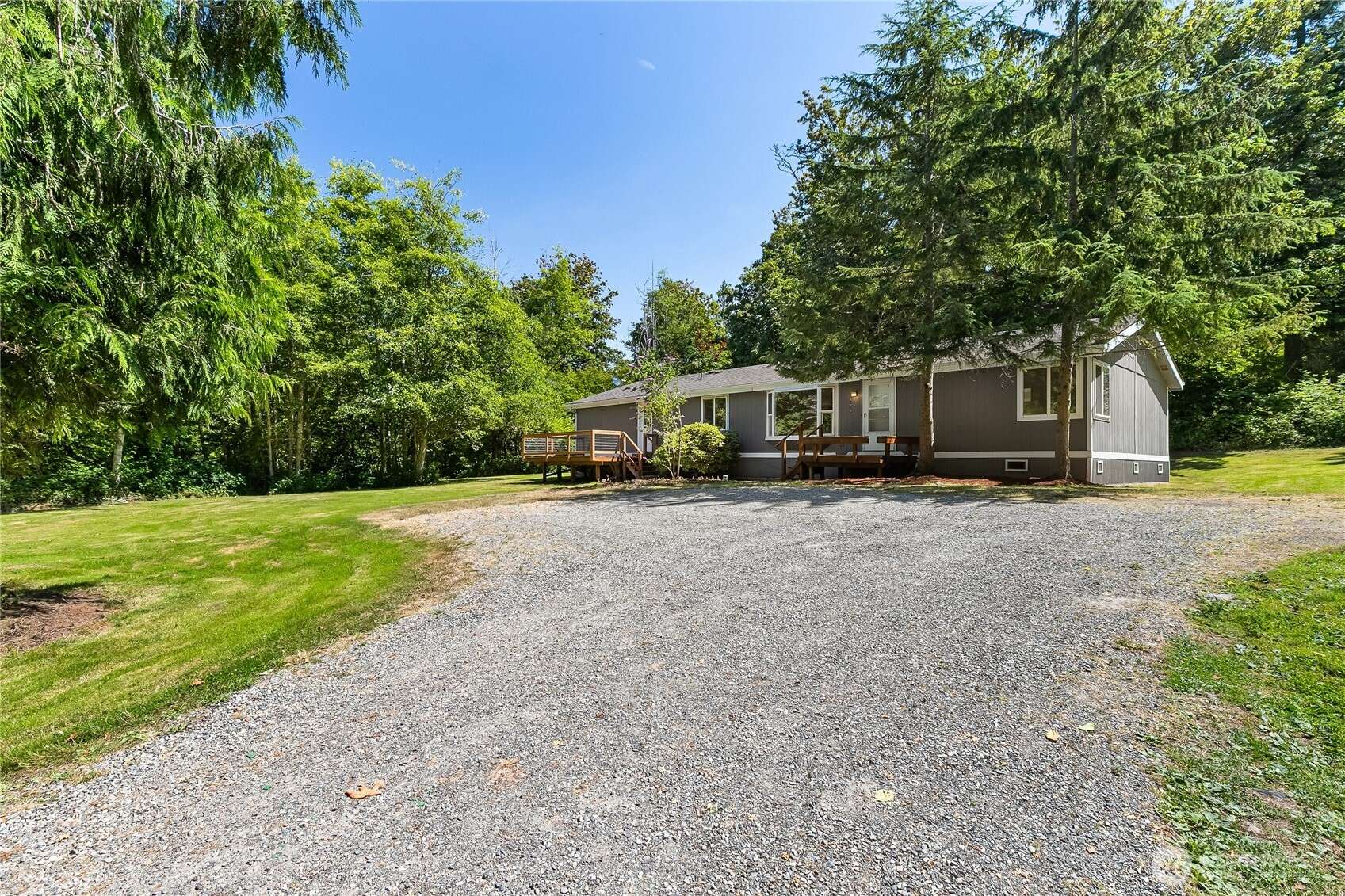 390 Van Wyck RD, Bellingham, WA 98226