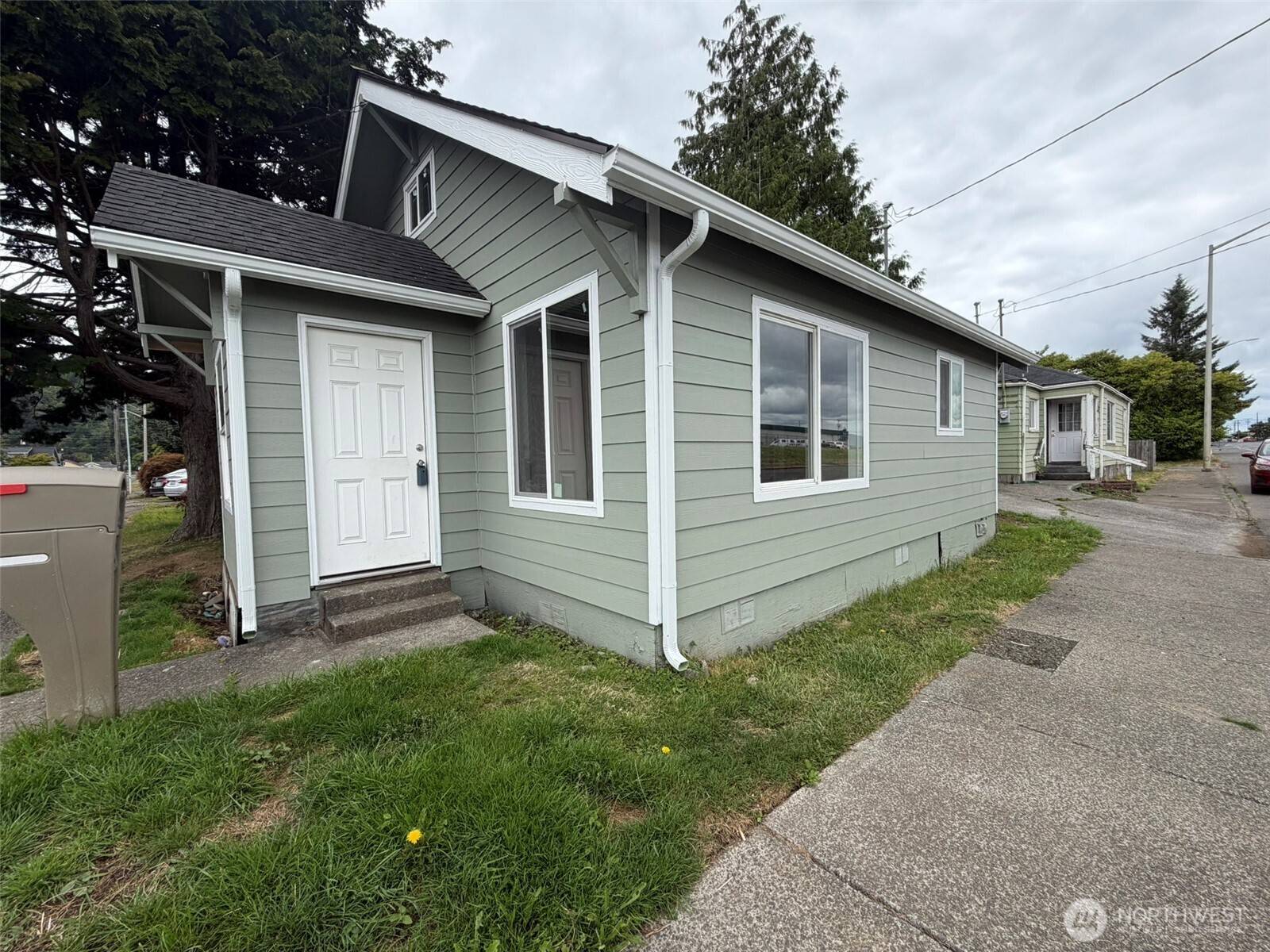 619 27th ST, Hoquiam, WA 98550
