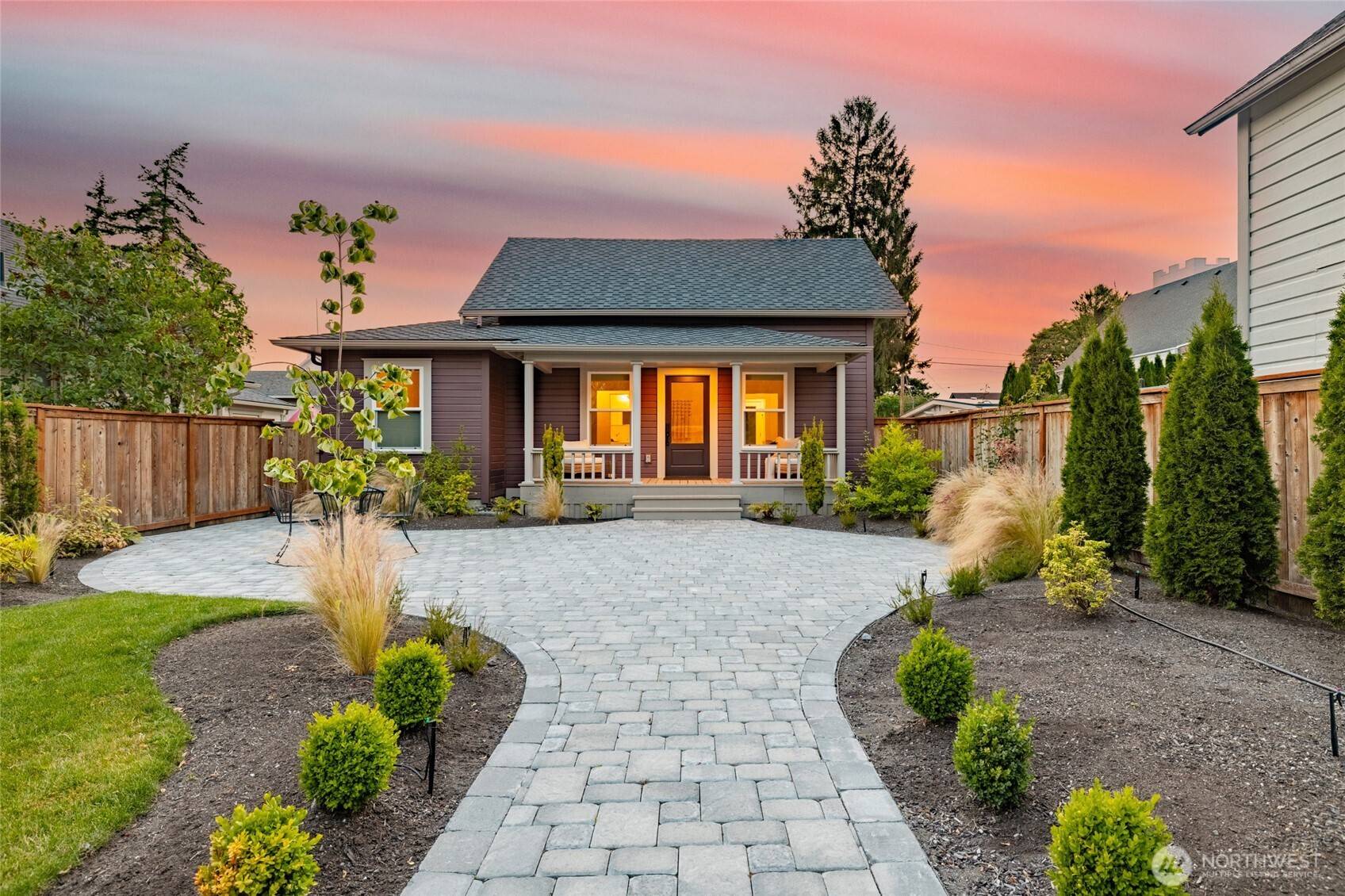 612 S Third ST, La Conner, WA 98257
