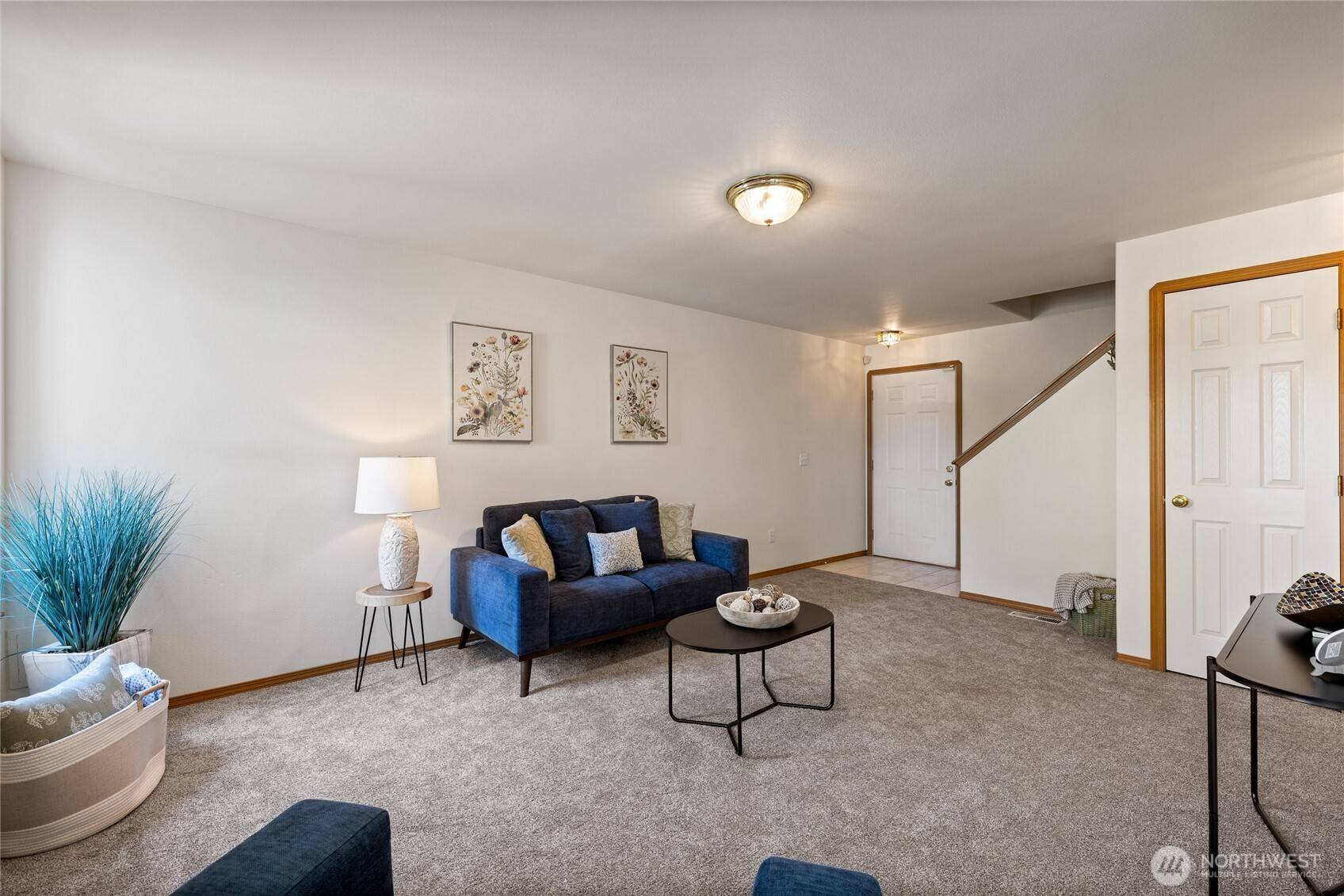 808 13th ST SE #E, Puyallup, WA 98372