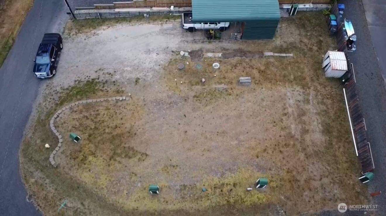 21 NE Bryan LN, Belfair, WA 98528