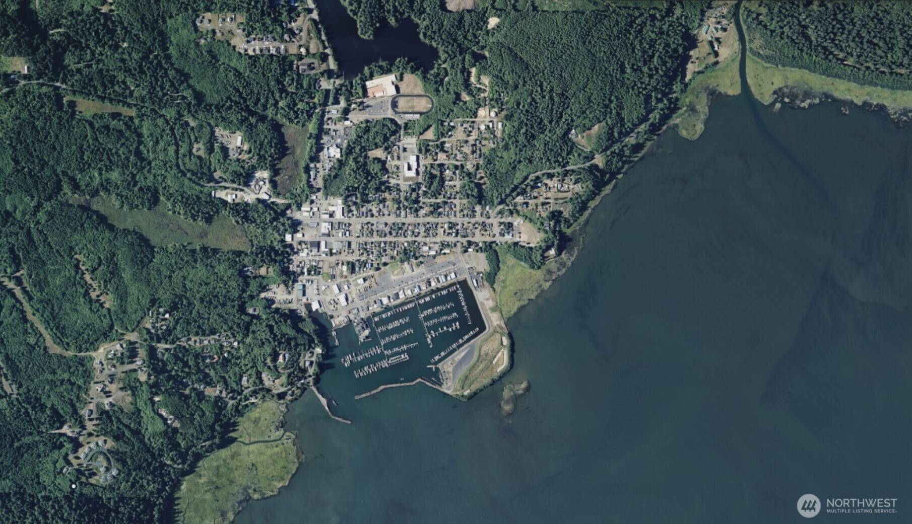 805 Lake ST SE, Ilwaco, WA 98624