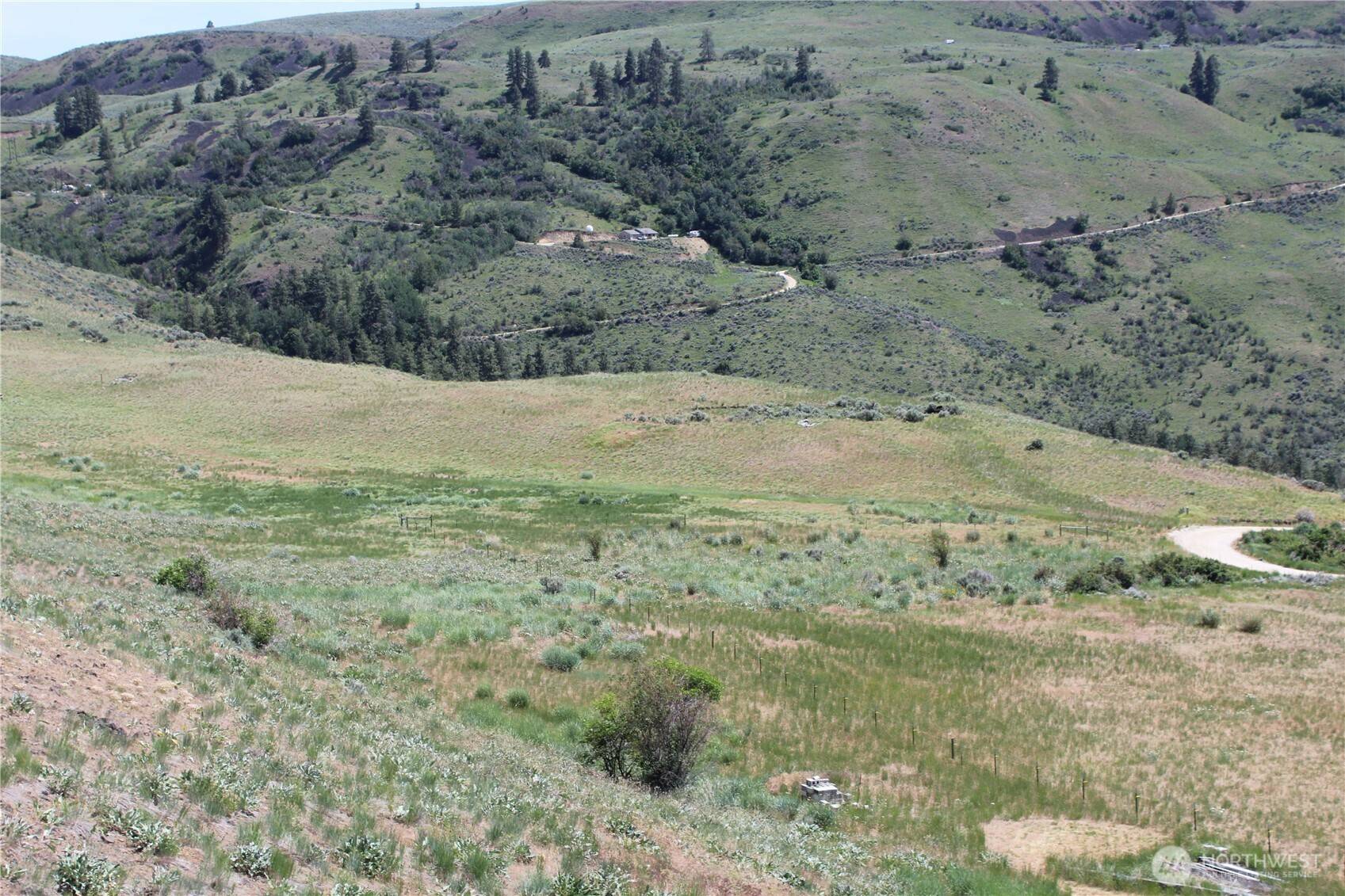 5 Combine Rd., Orondo, WA 98843