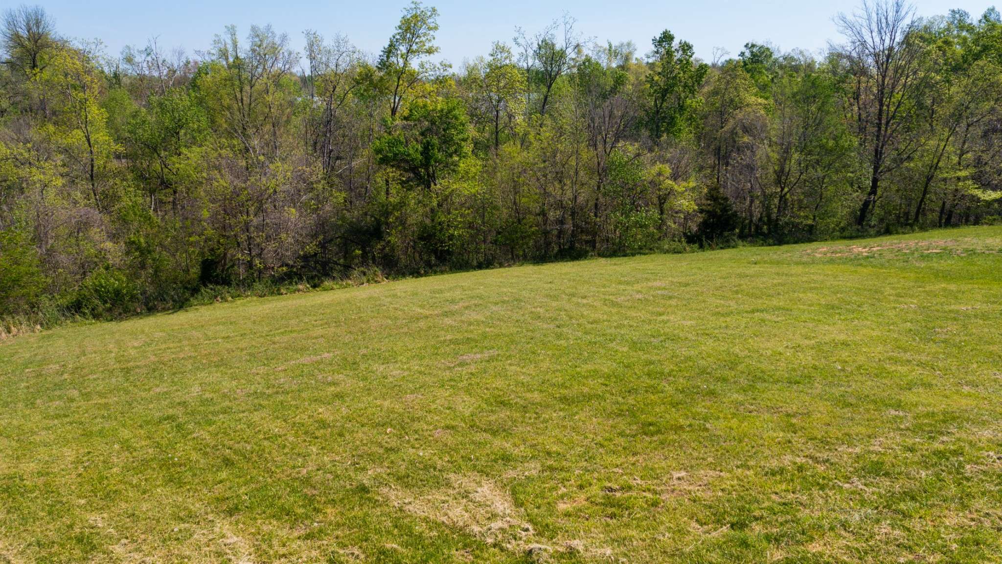 2862 Wixtown Rd, Westmoreland, TN 37186