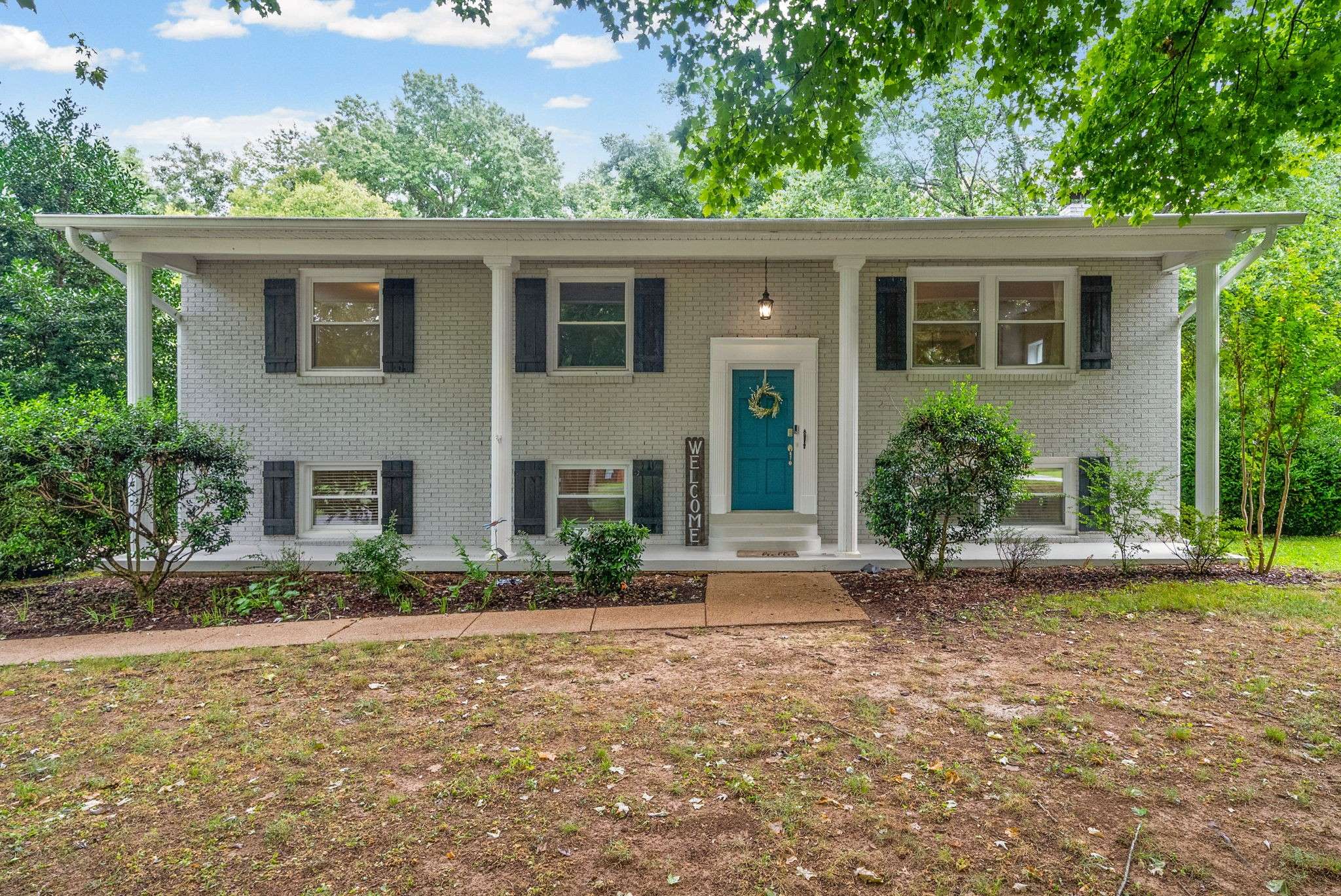 573 Rosehill Dr, Clarksville, TN 37042